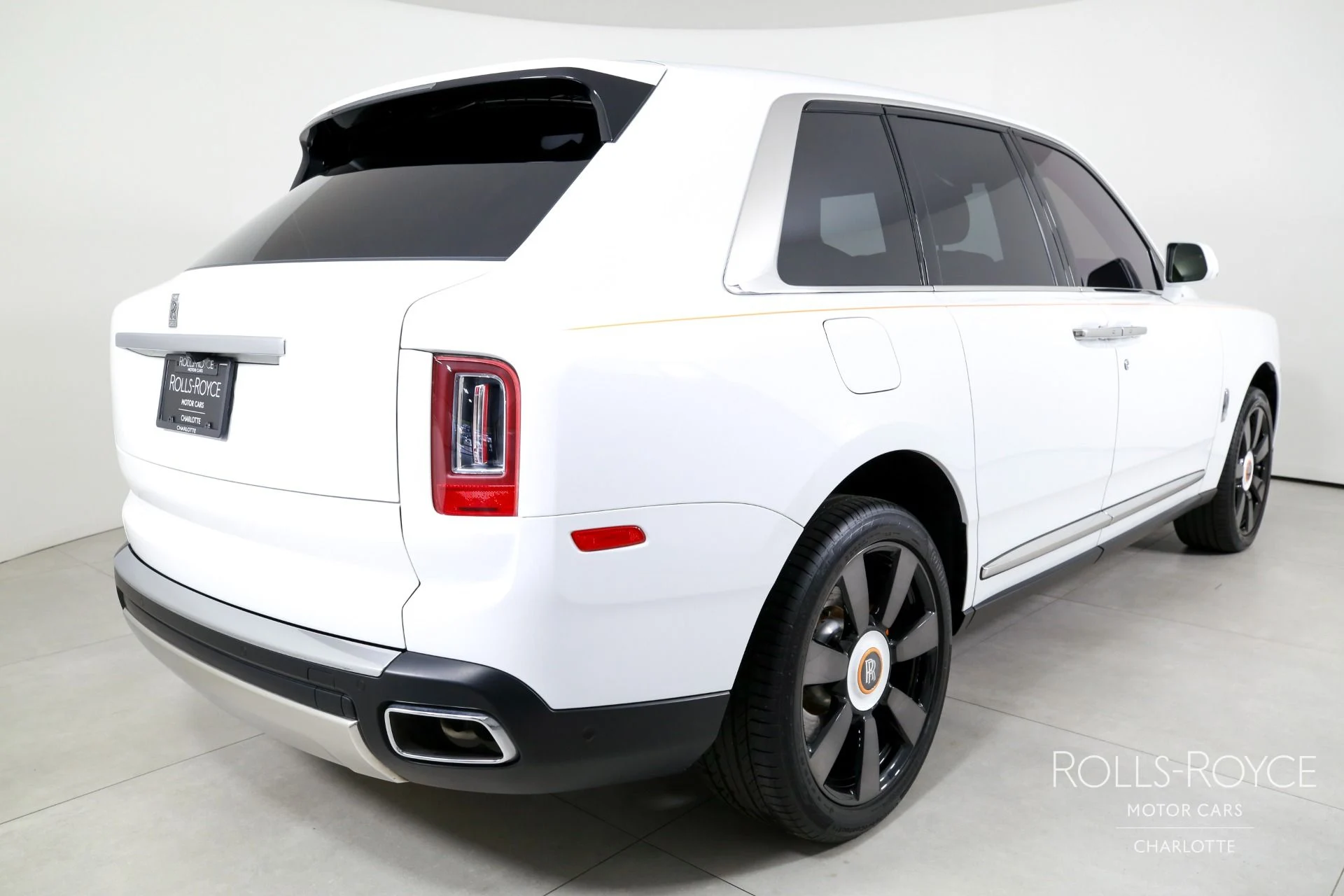 mph001_382754722_Used_2020_Rolls_Royce_Cullinan_1778686897_d98bb67564