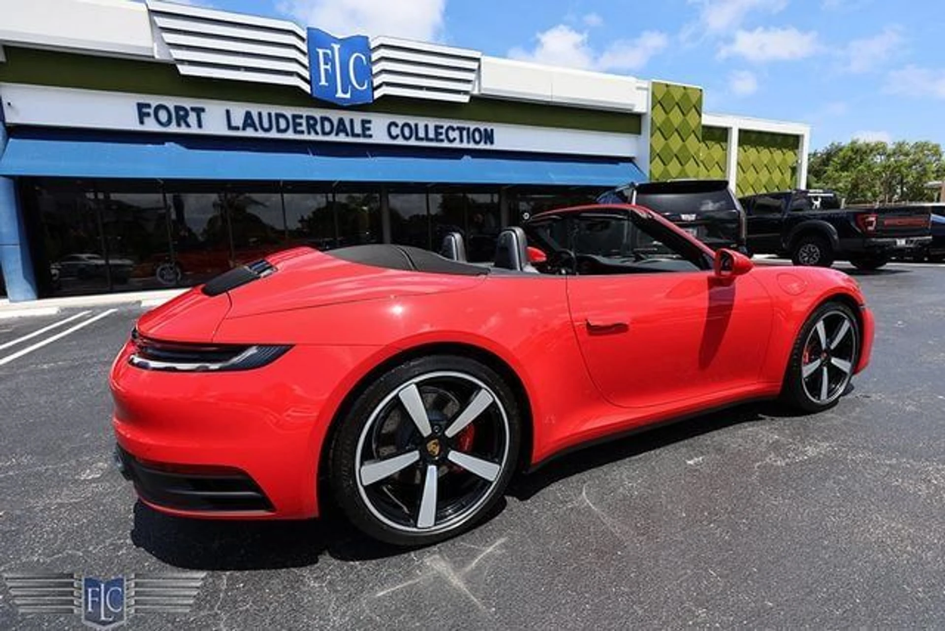 mph001_383013564_used_2021_porsche_911_carrerascabriolet_6305_23038237_6_640_de6286c366