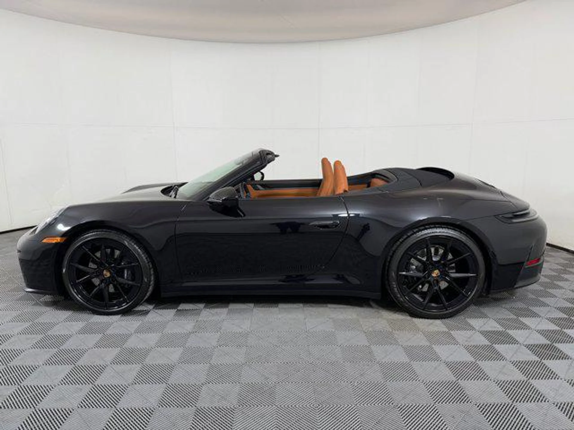 mph001_3832349917_a_Ln2b_GR_Tr_MU_Ds1_CA_Gq_Ztl5r_Leis_9c6367a0da