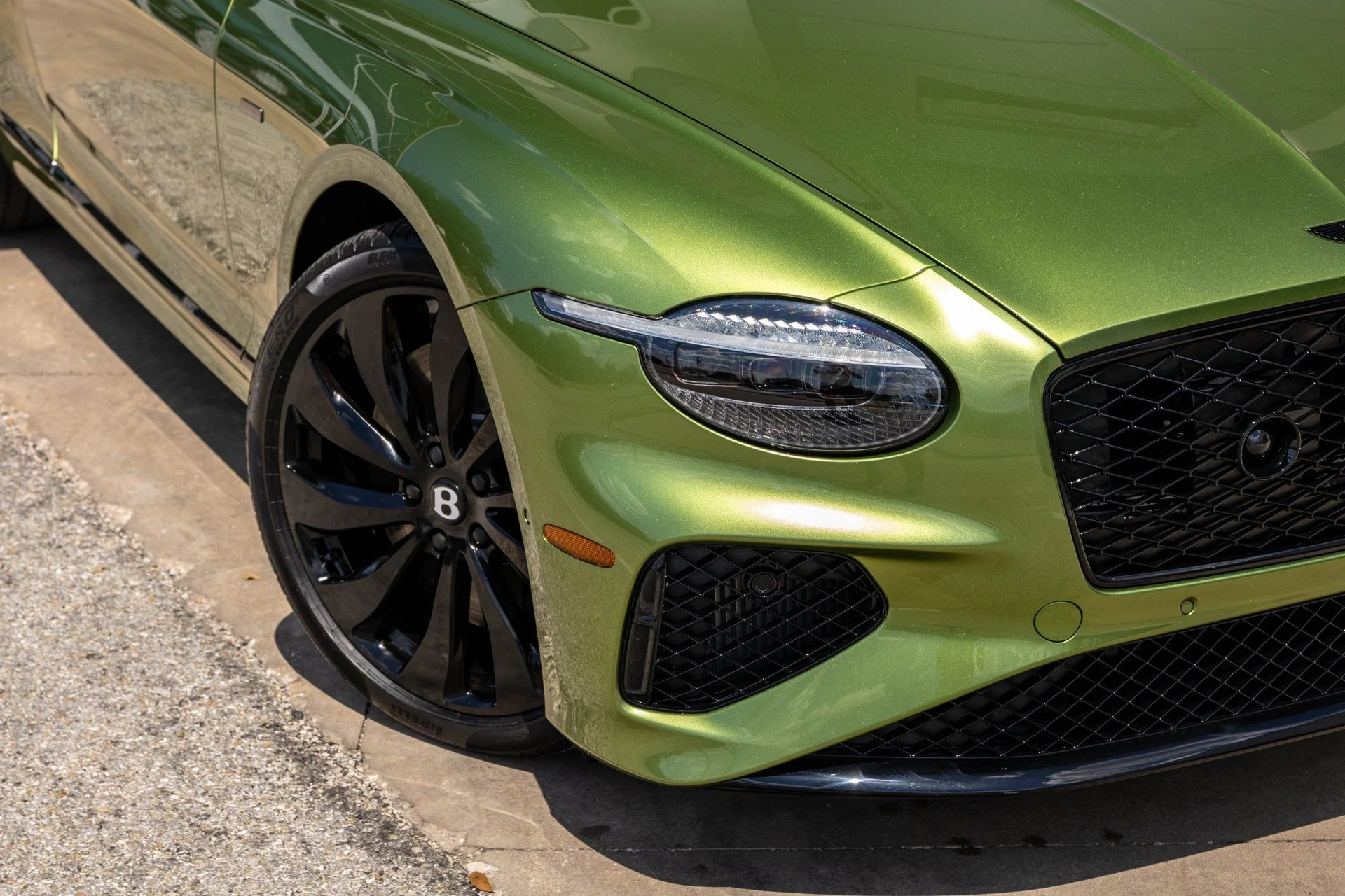 mph001_3833079198_Hi_Tech_Luxury_Imports_LLC_SCBDP_4_ZG_0_SC_023562_image_1_b81c896d77