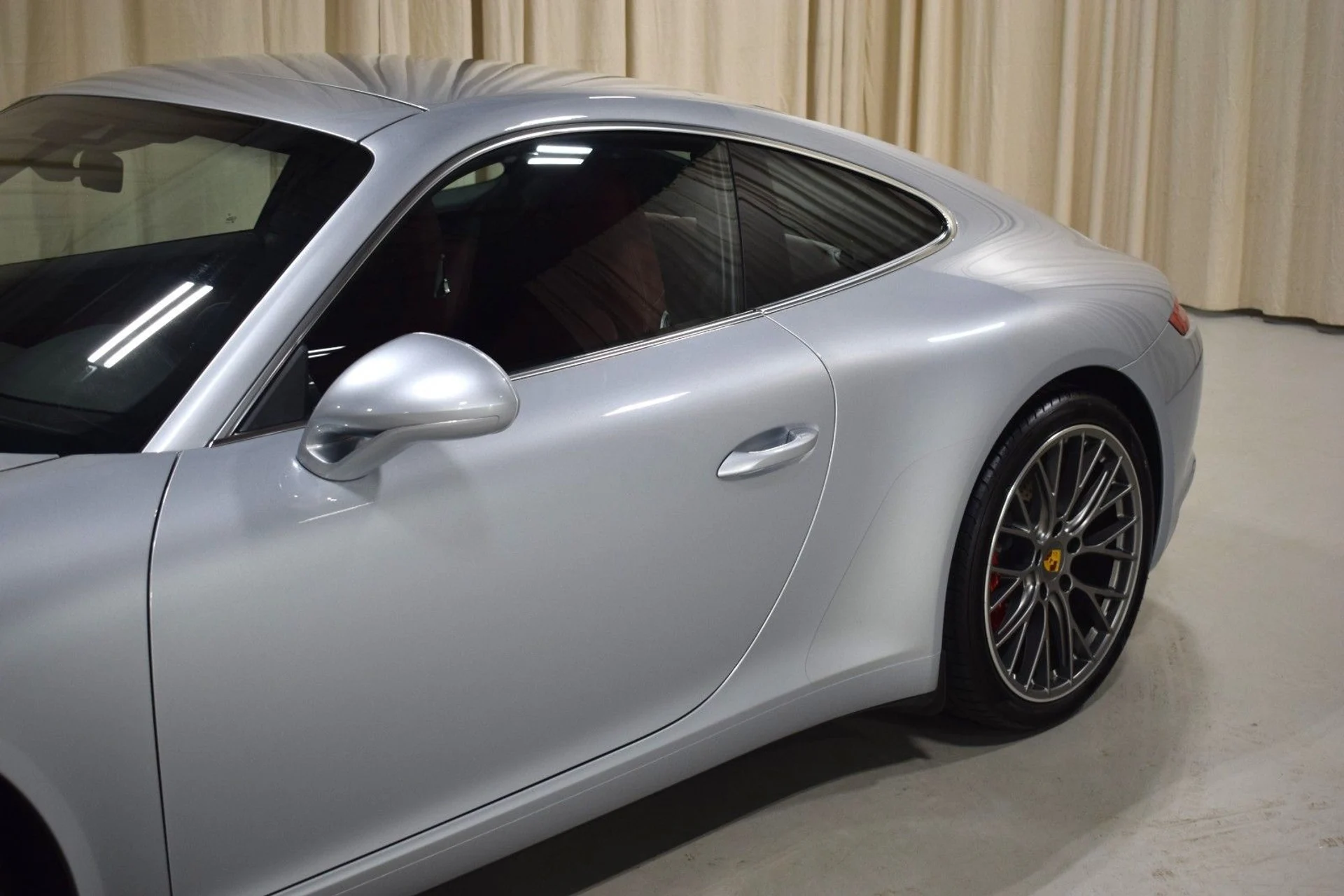 mph001_3840749699_d092759cbe7a542bee379cfa43f2edffx_2374610d23