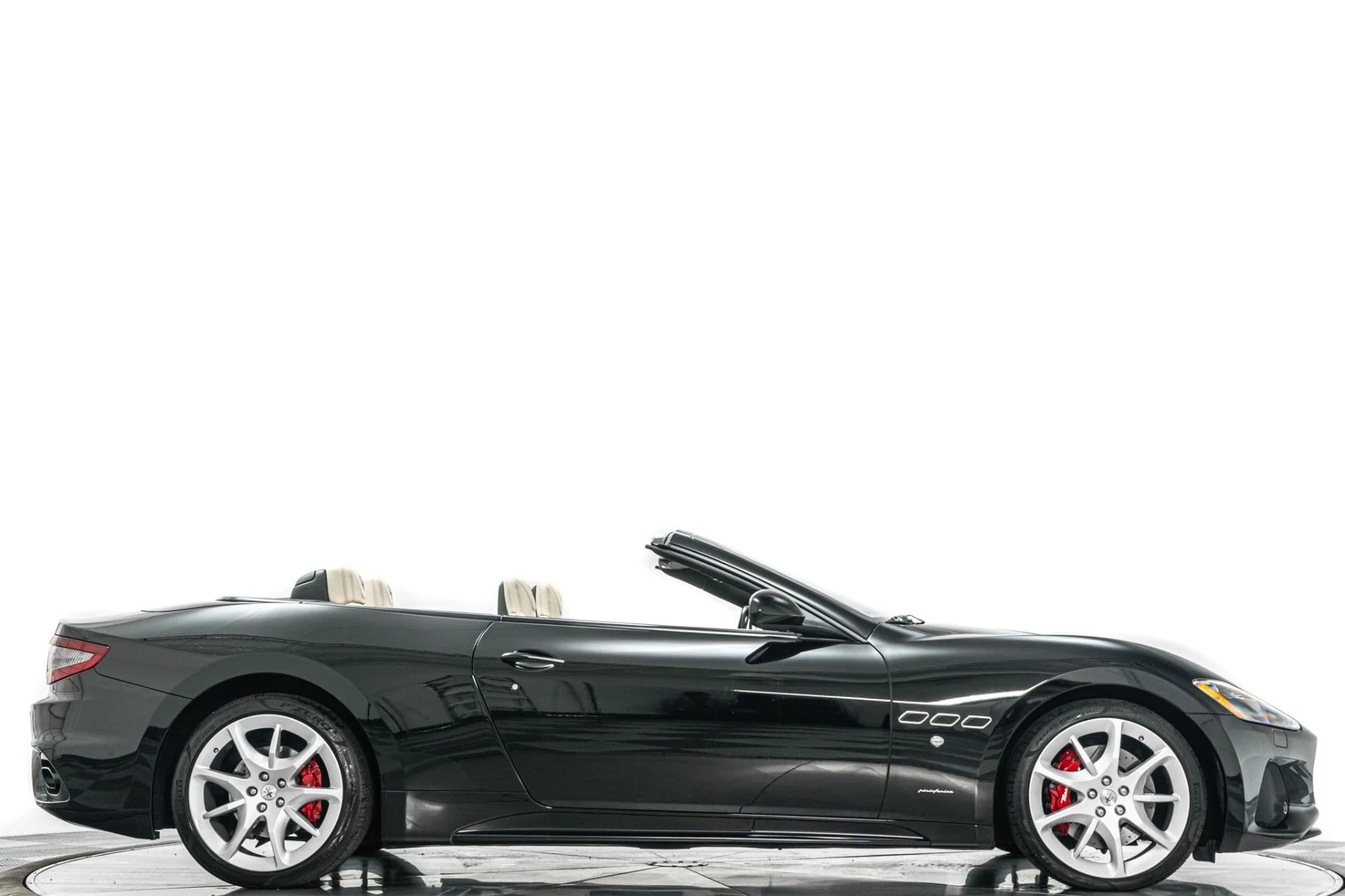 mph001_3841465460_Used_2019_Maserati_Gran_Turismo_Sport_1783460106_638a7ccfed