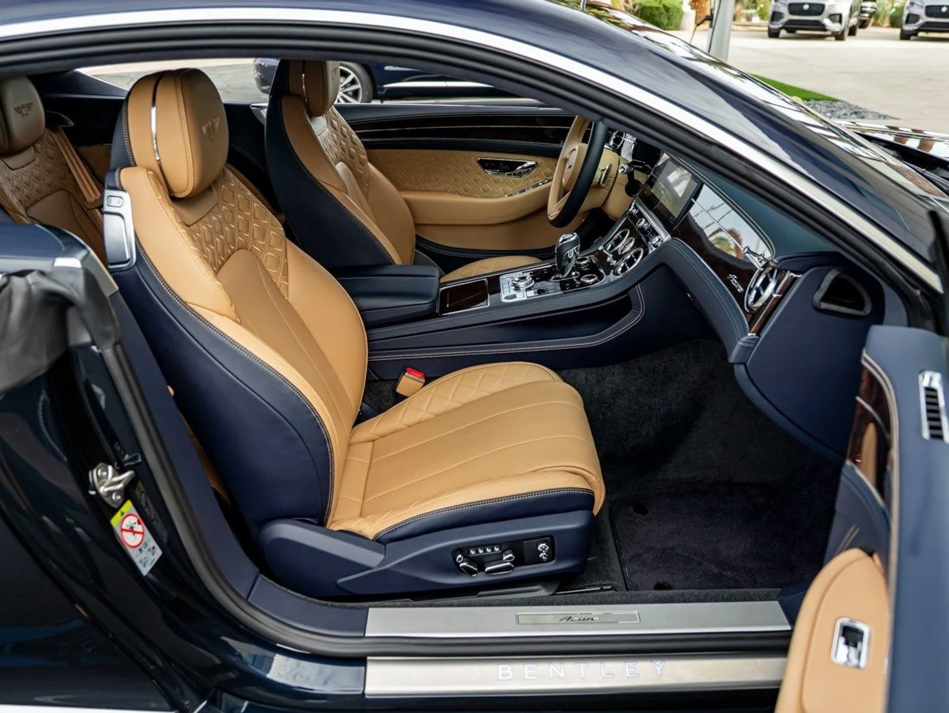 mph001_3852359955_2_b036e8d61a