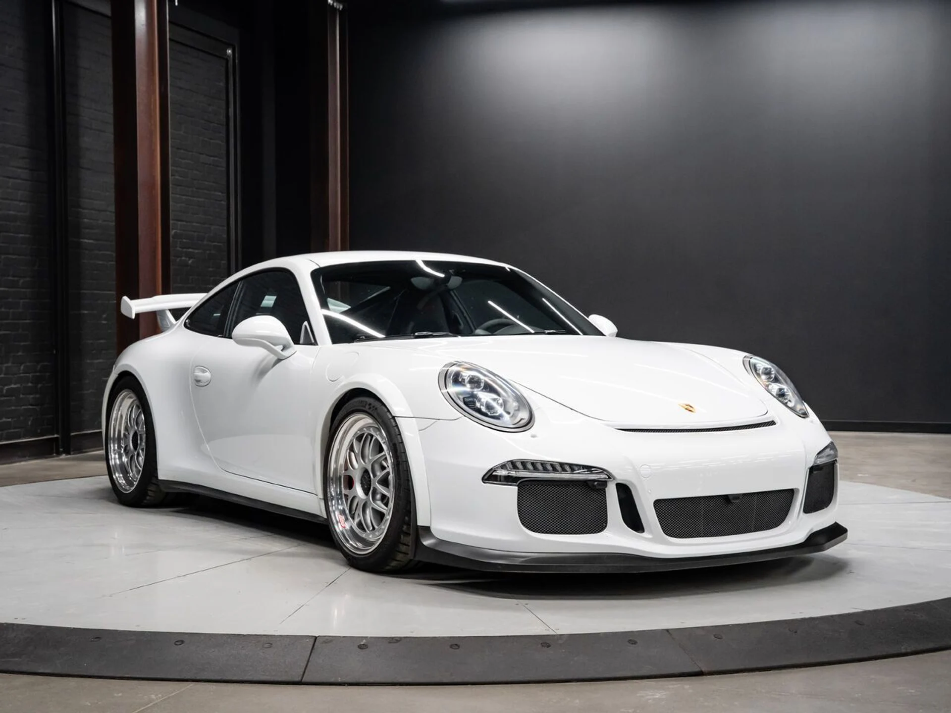 mph001_3857653441_porsche_911_2015_d89ebc8c30