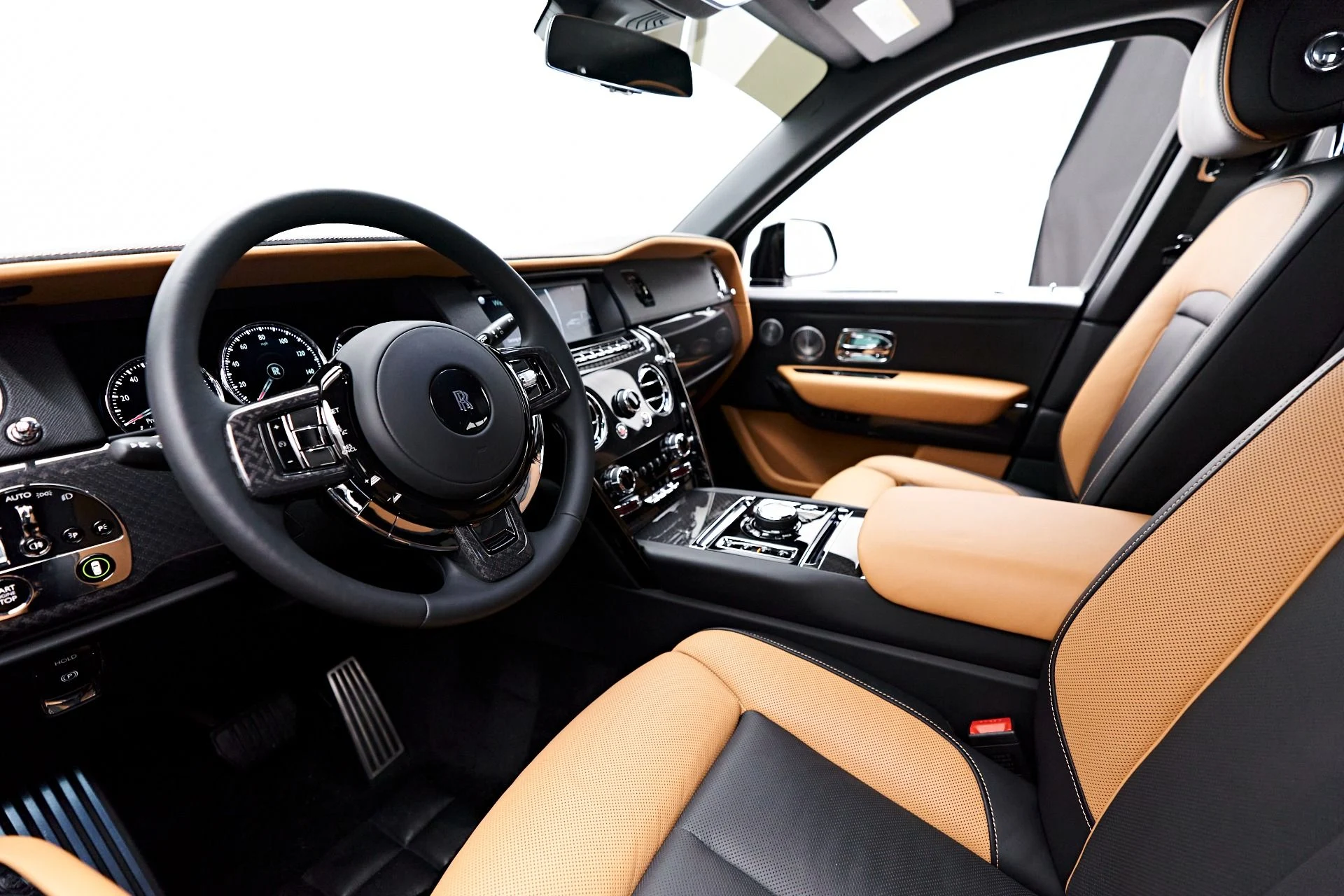 mph001_3862221792_Used_2022_Rolls_Royce_Cullinan_Base_1679686724_11a0669f65