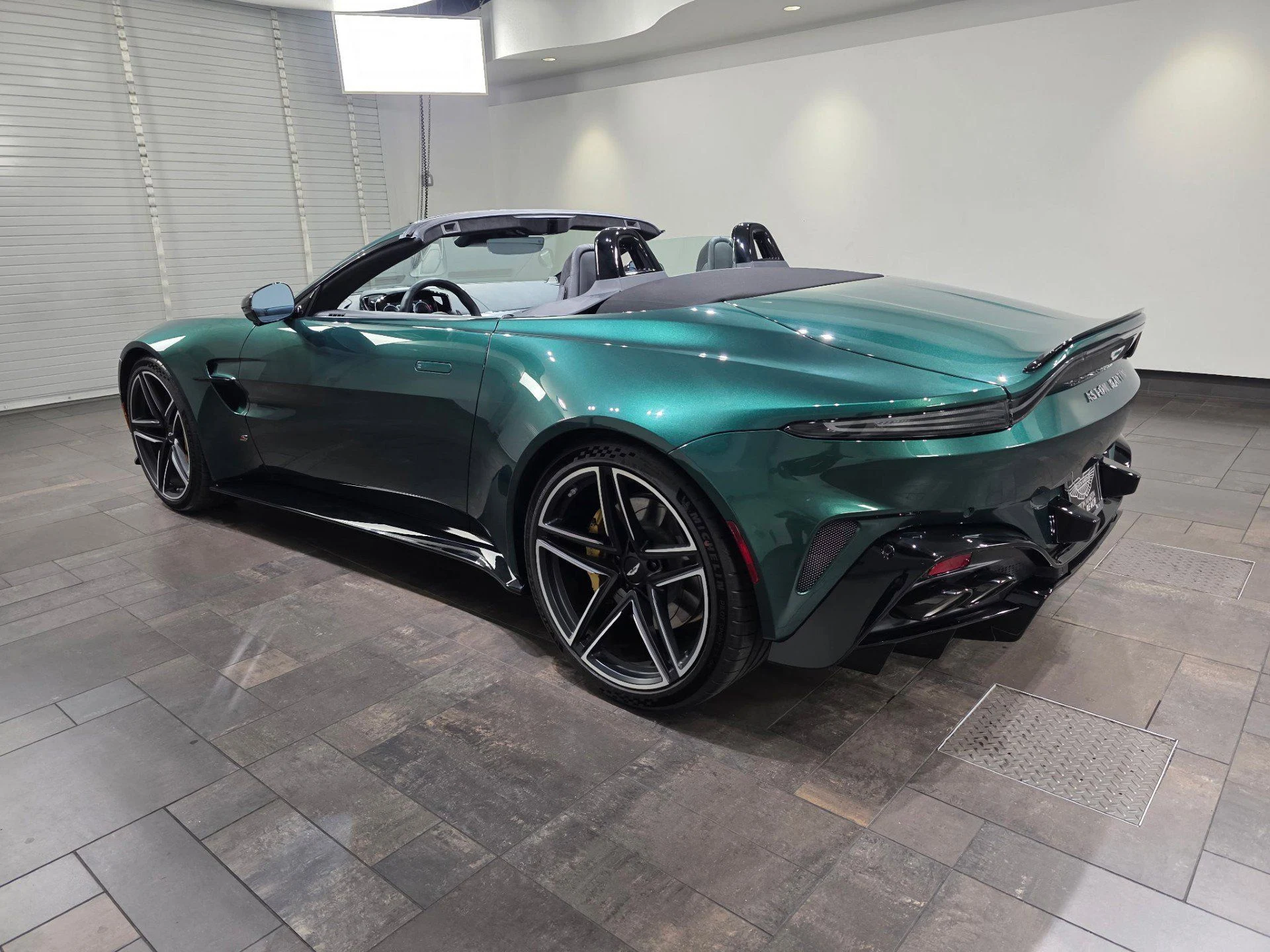 mph001_3863716402_84343a6ff5342484509c90d1a6597e0a_345a35aab0