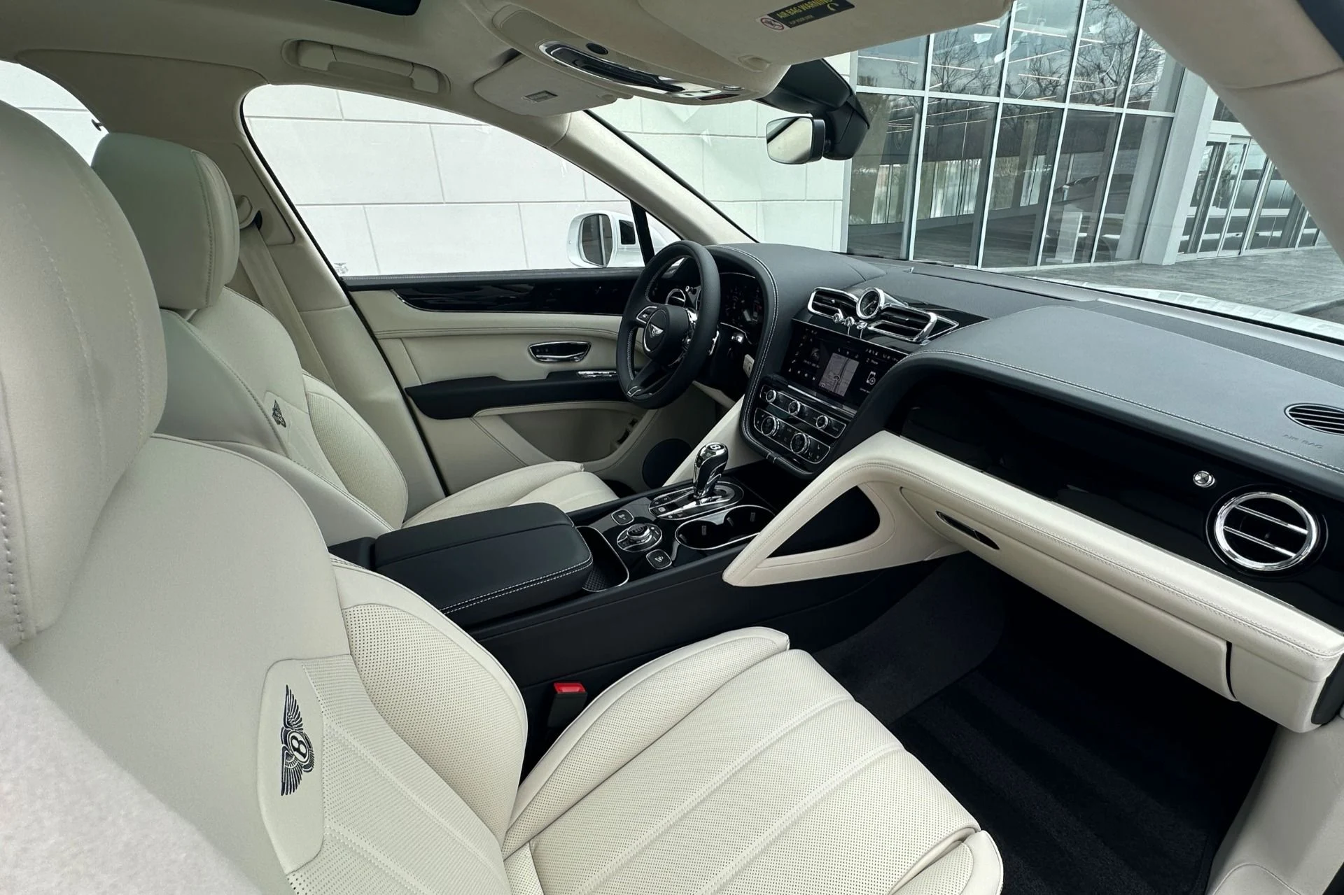 mph001_386529307_New_2026_Bentley_Bentayga_V8_1775834821_af93cebbe2