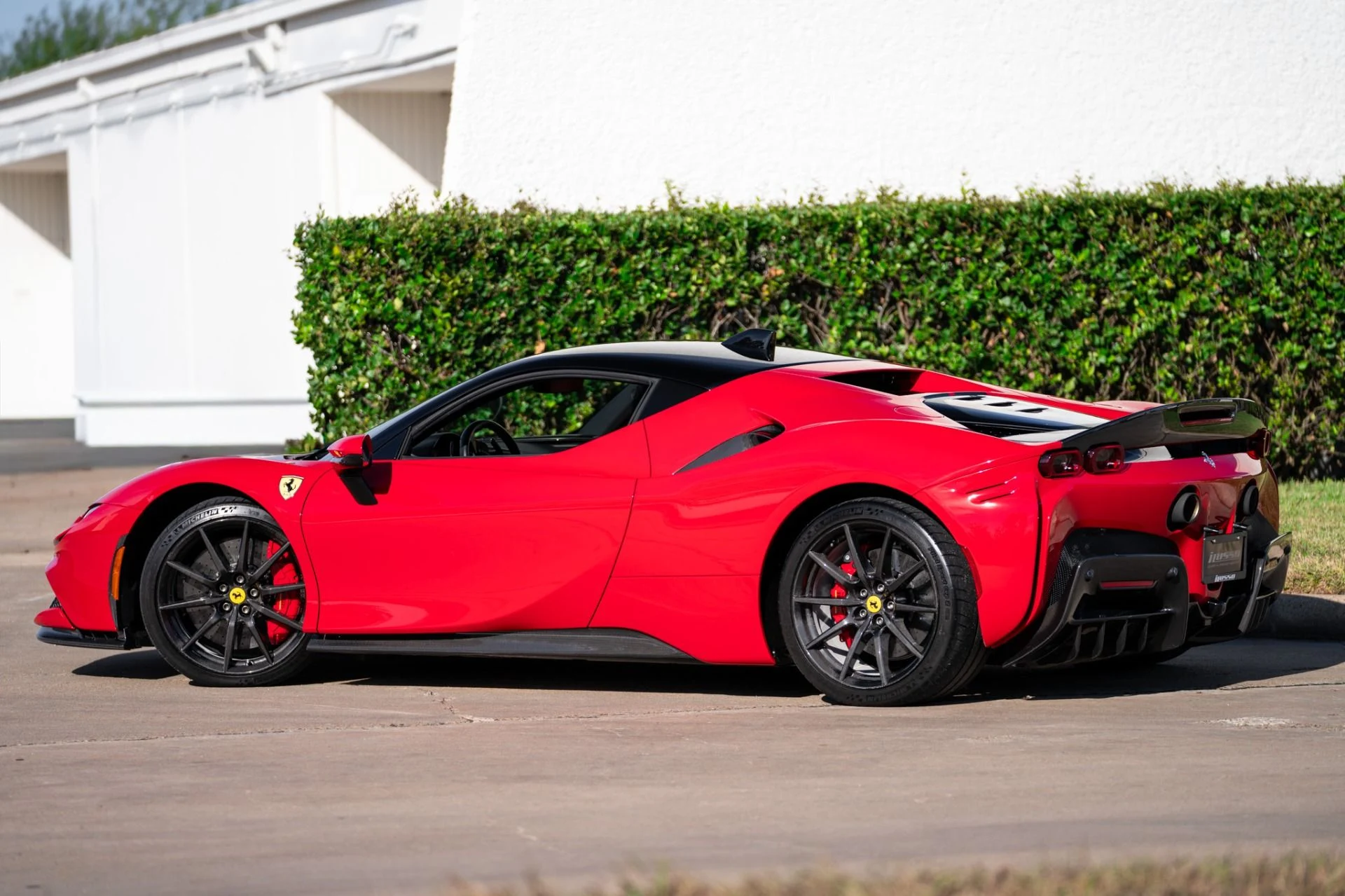 mph001_3867626925_Used_2023_Ferrari_SF_90_Stradale_1764710816_06e3bc499a