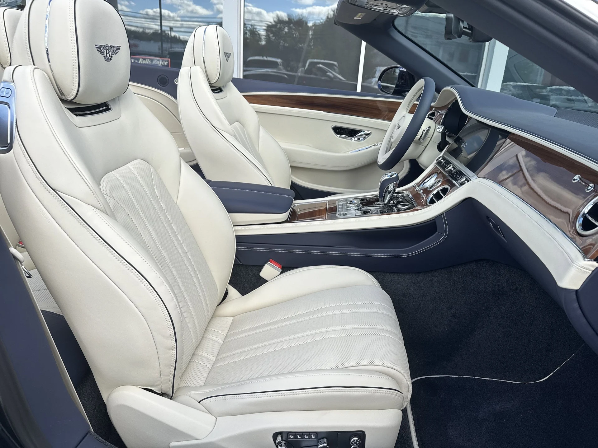 mph001_3881636165_20490277b9a40f5cc8024c40af164f9dx_72f53b3ea0