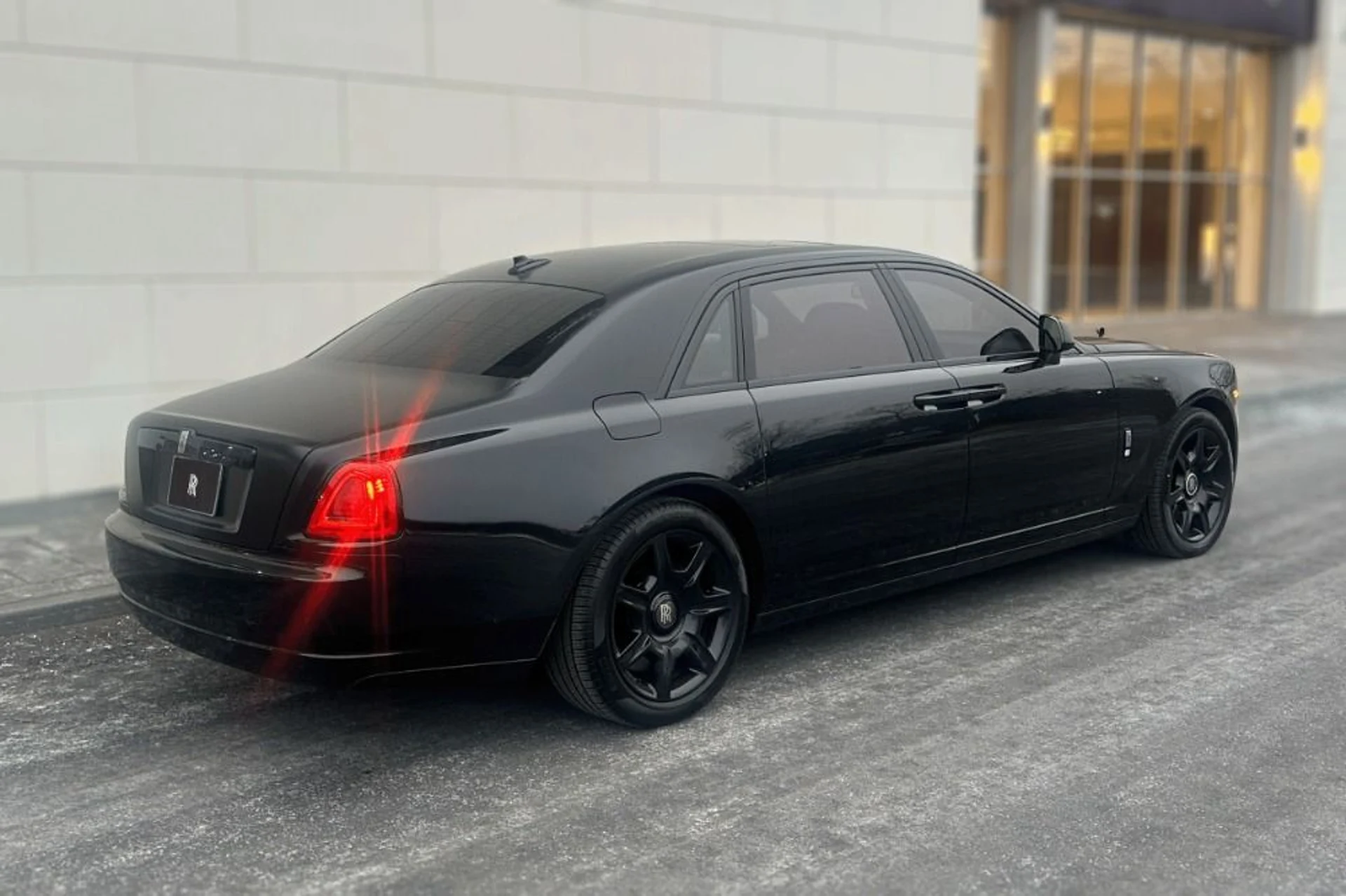 mph001_3884182159_Used_2015_Rolls_Royce_Ghost_EWB_Series_II_EWB_1767896570_98bfc83d10