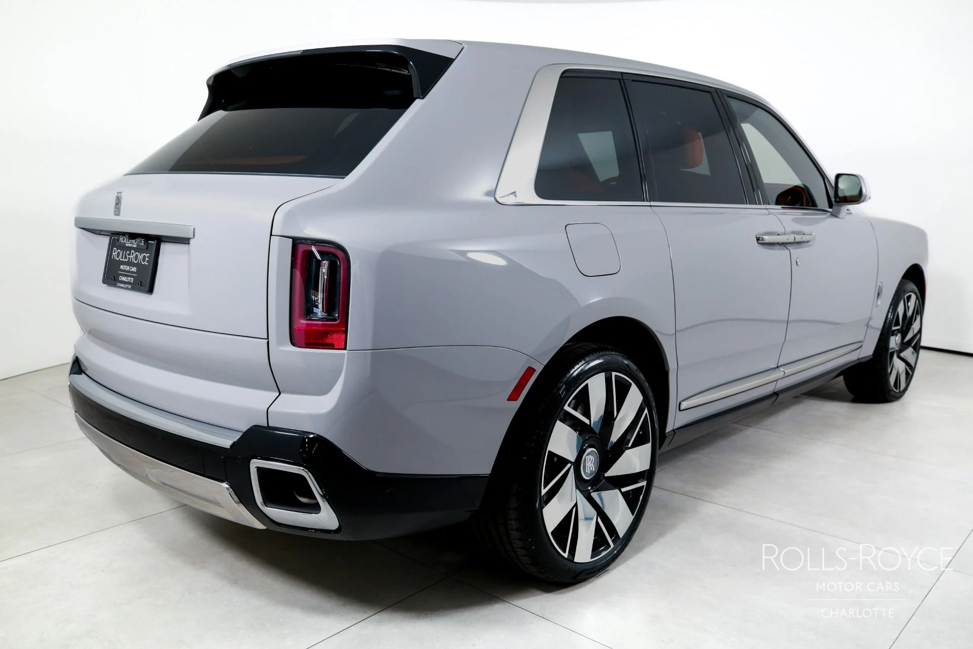 mph001_3886203504_Used_2026_Rolls_Royce_Cullinan_1775591493_25eba38398