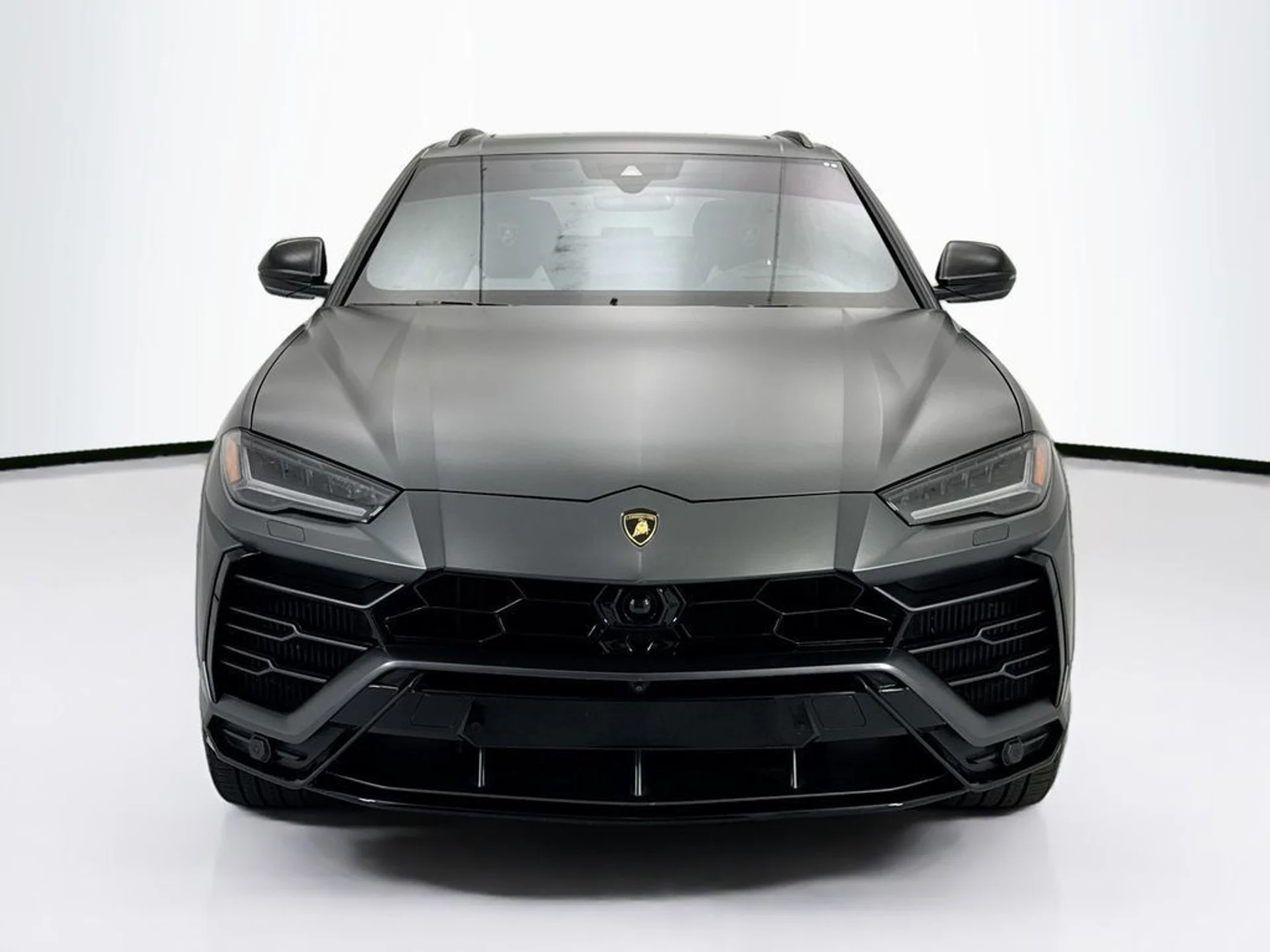 mph001_3896576950_used_2019_lamborghini_urus_awd_8119_23021211_2_1024_1cc642e3ae