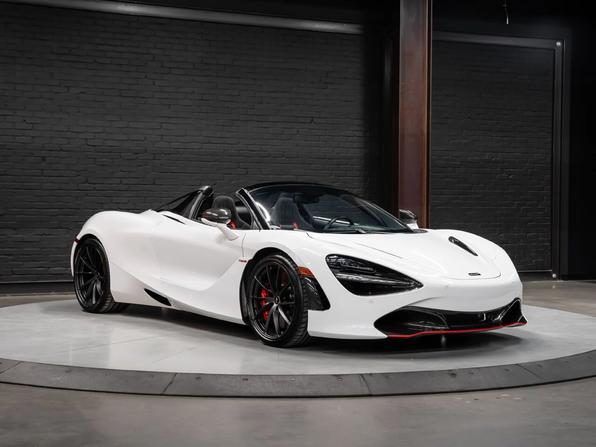mph001_3901385294_mclaren_720s_2019_8619020b53