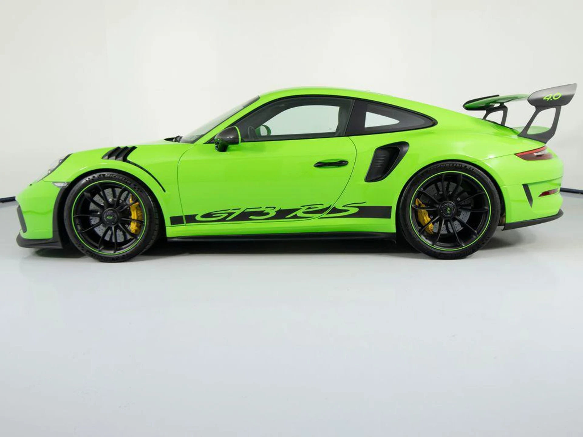 mph001_3909840187_mz_Vg_M9_Od_Cz_Pm_IS_9_GK_98i_DM_Wd_Pa_M_4456e65a3c