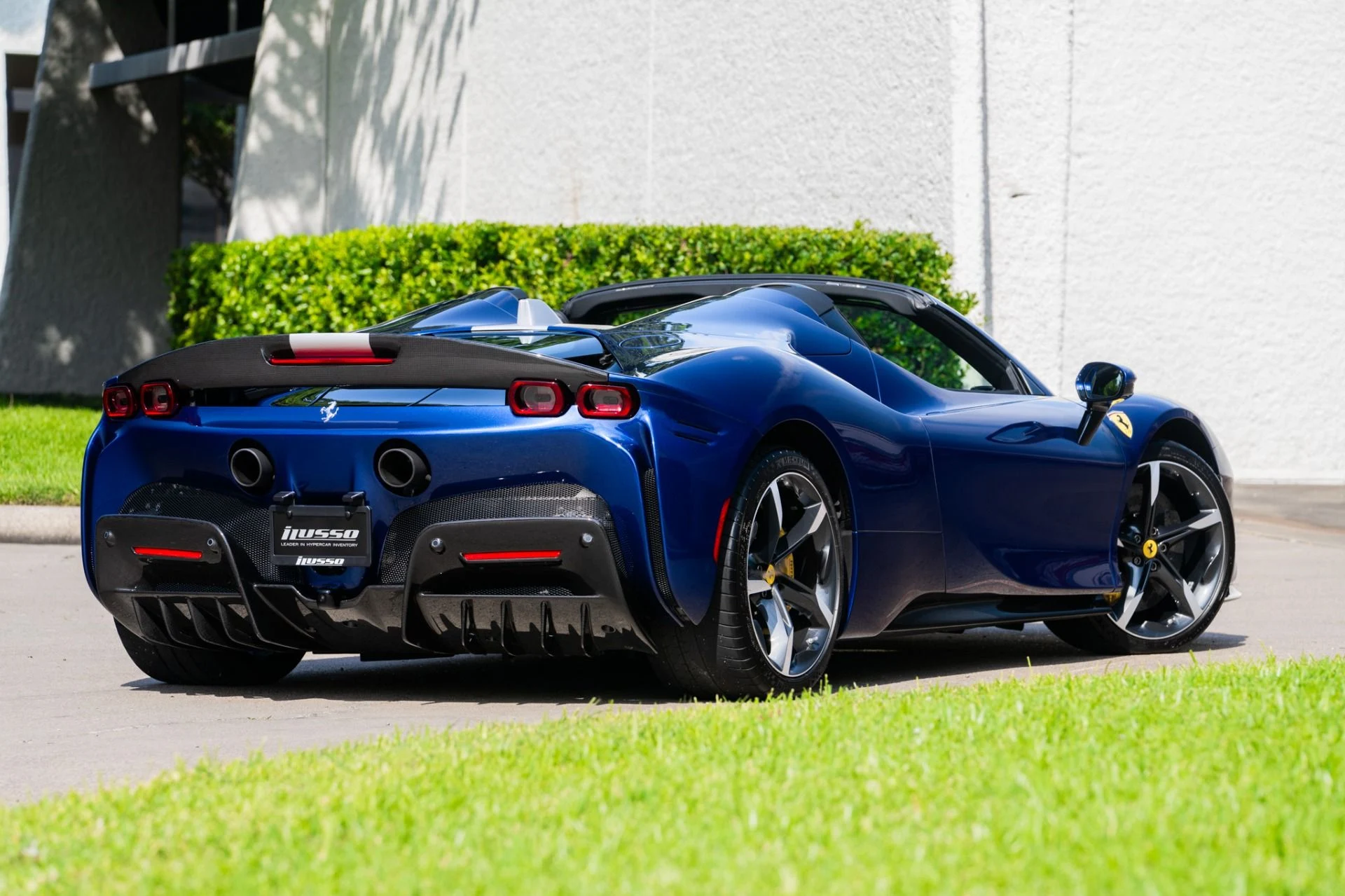 mph001_3910013195_Used_2022_Ferrari_SF_90_Spider_Assetto_Fiorano_1757958945_ac7661601d