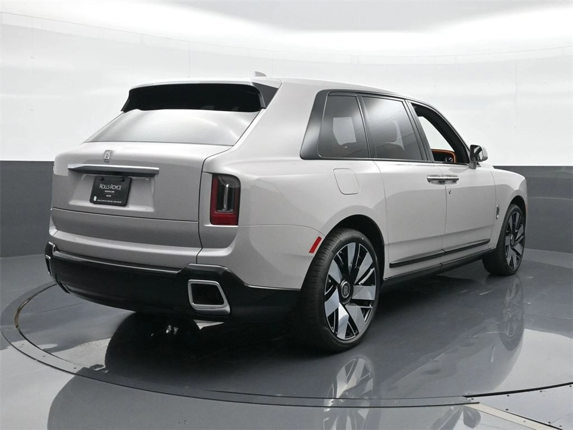 mph001_3910377780_303648442a263db5420633f94e183920x_f697a3cd24