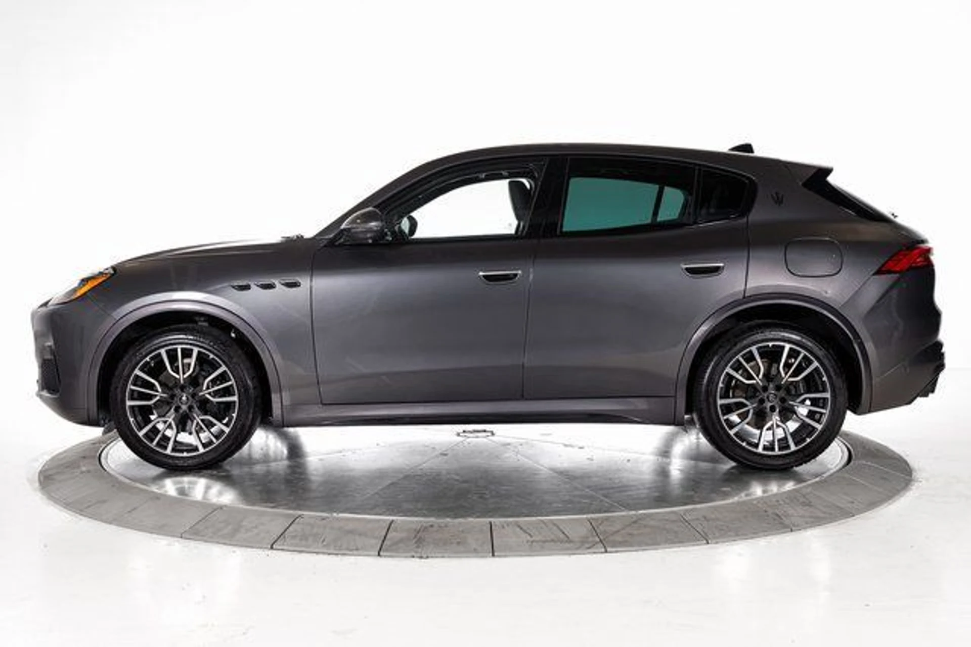 mph001_3910433719_4d8ca9ee29565de3b063a51730eadffdx_2fa6b3f176