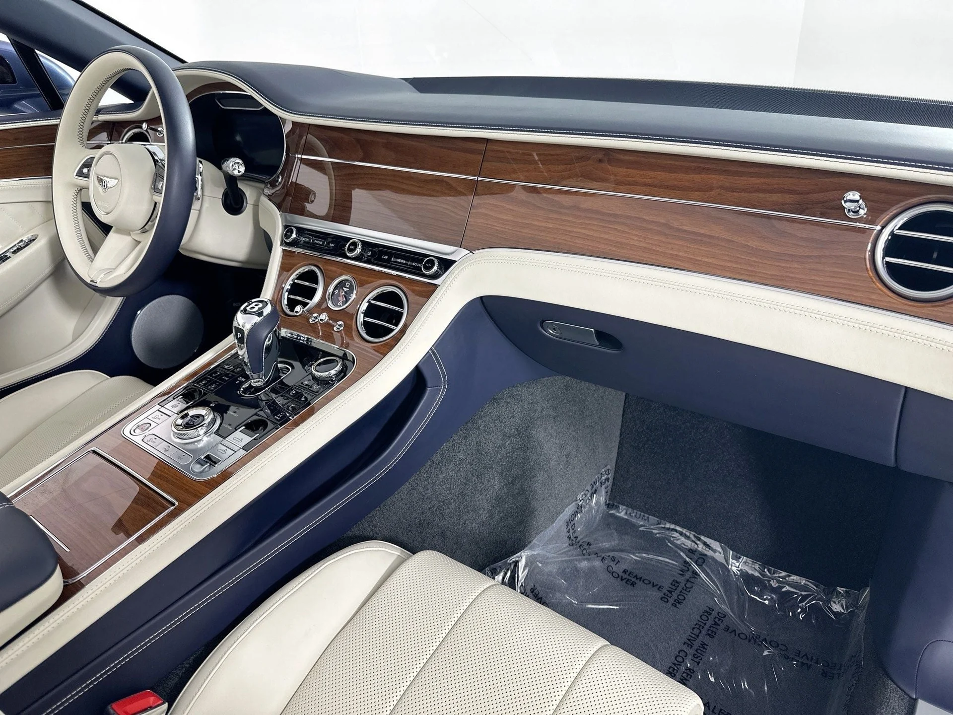 mph001_391738720_2_7aec4e37c8