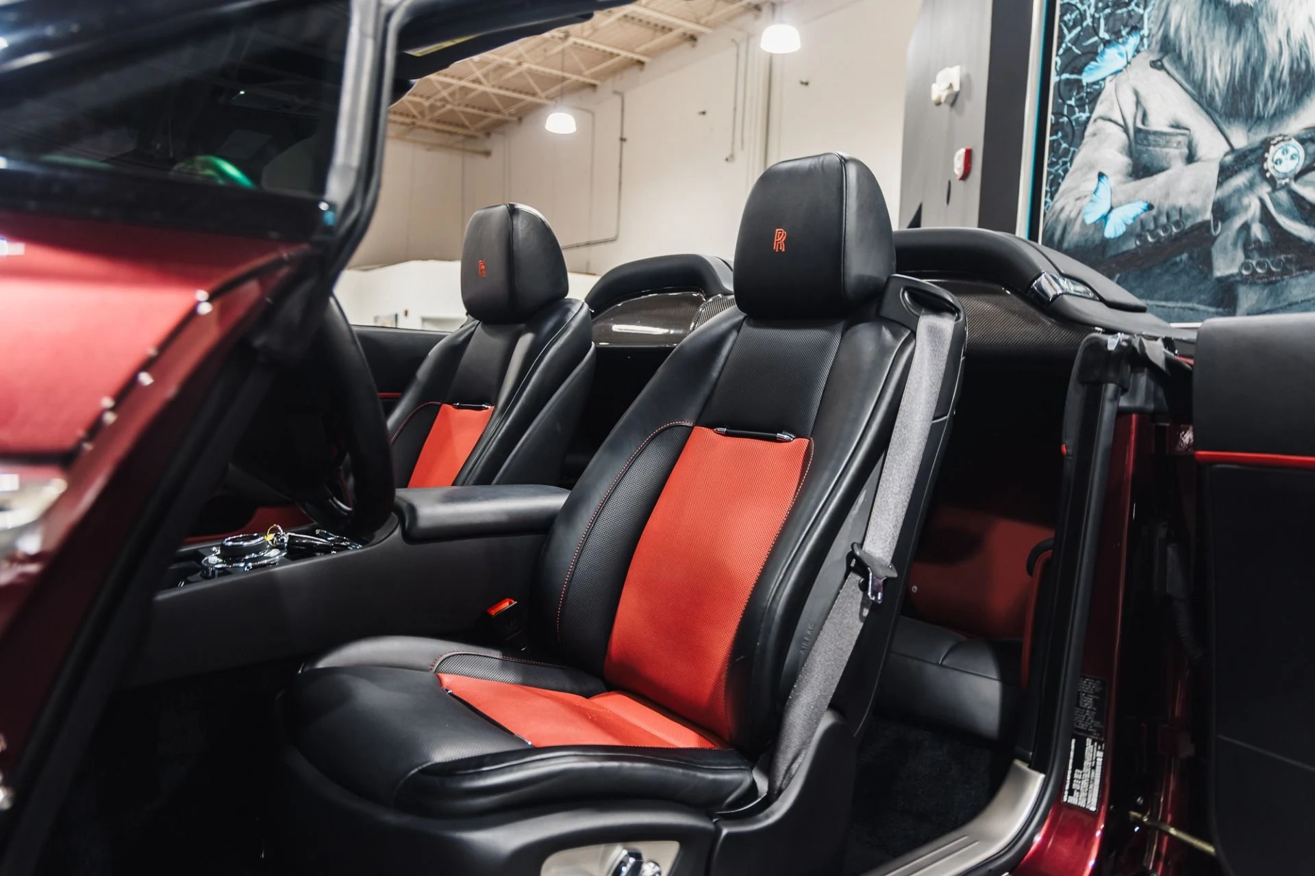 mph001_3917910478_Used_2019_Rolls_Royce_Dawn_1775855974_81edaacb8e