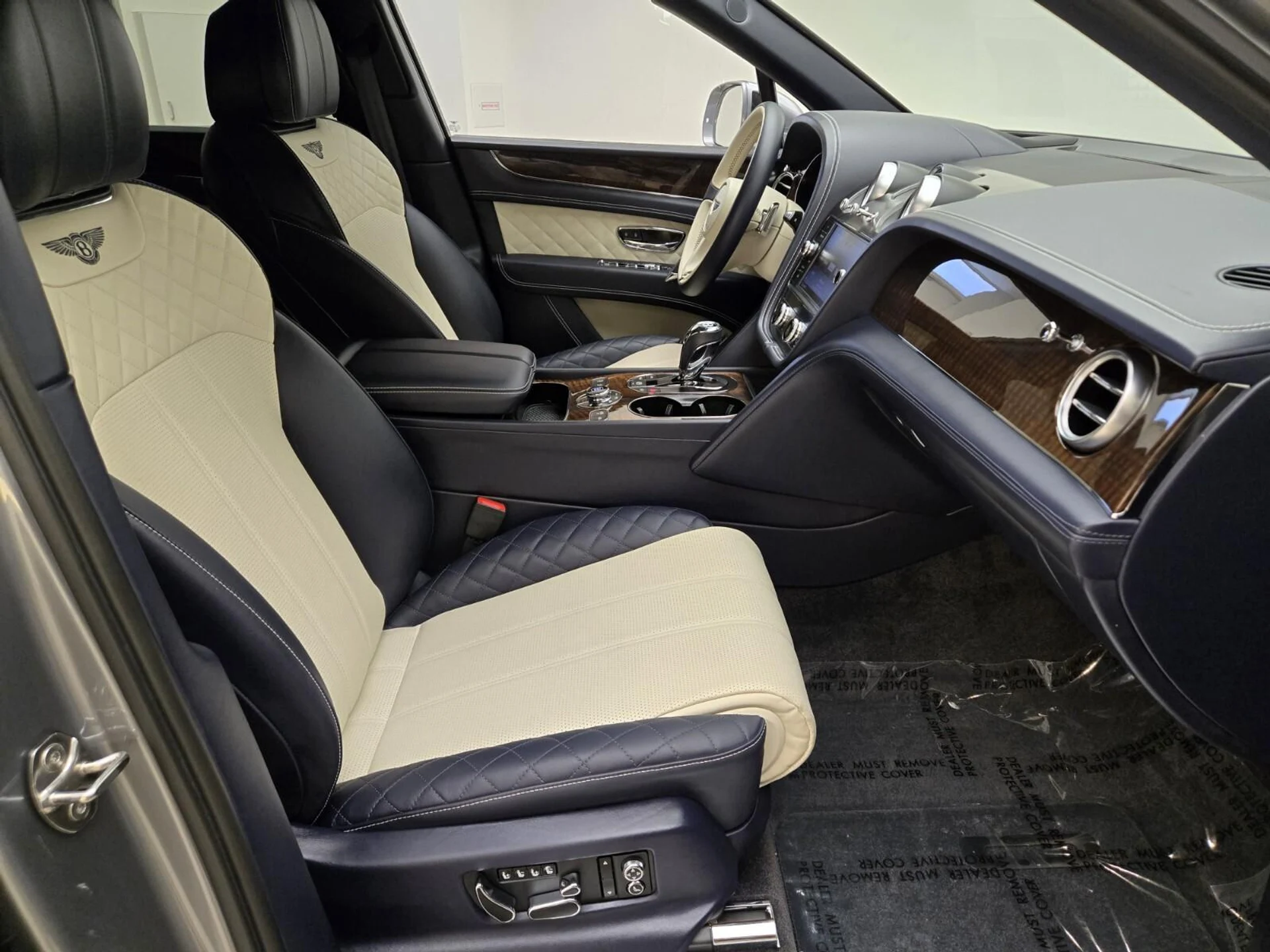 mph001_3921035593_Used_2018_Bentley_Bentayga_W12_1776837862_9b14c79790