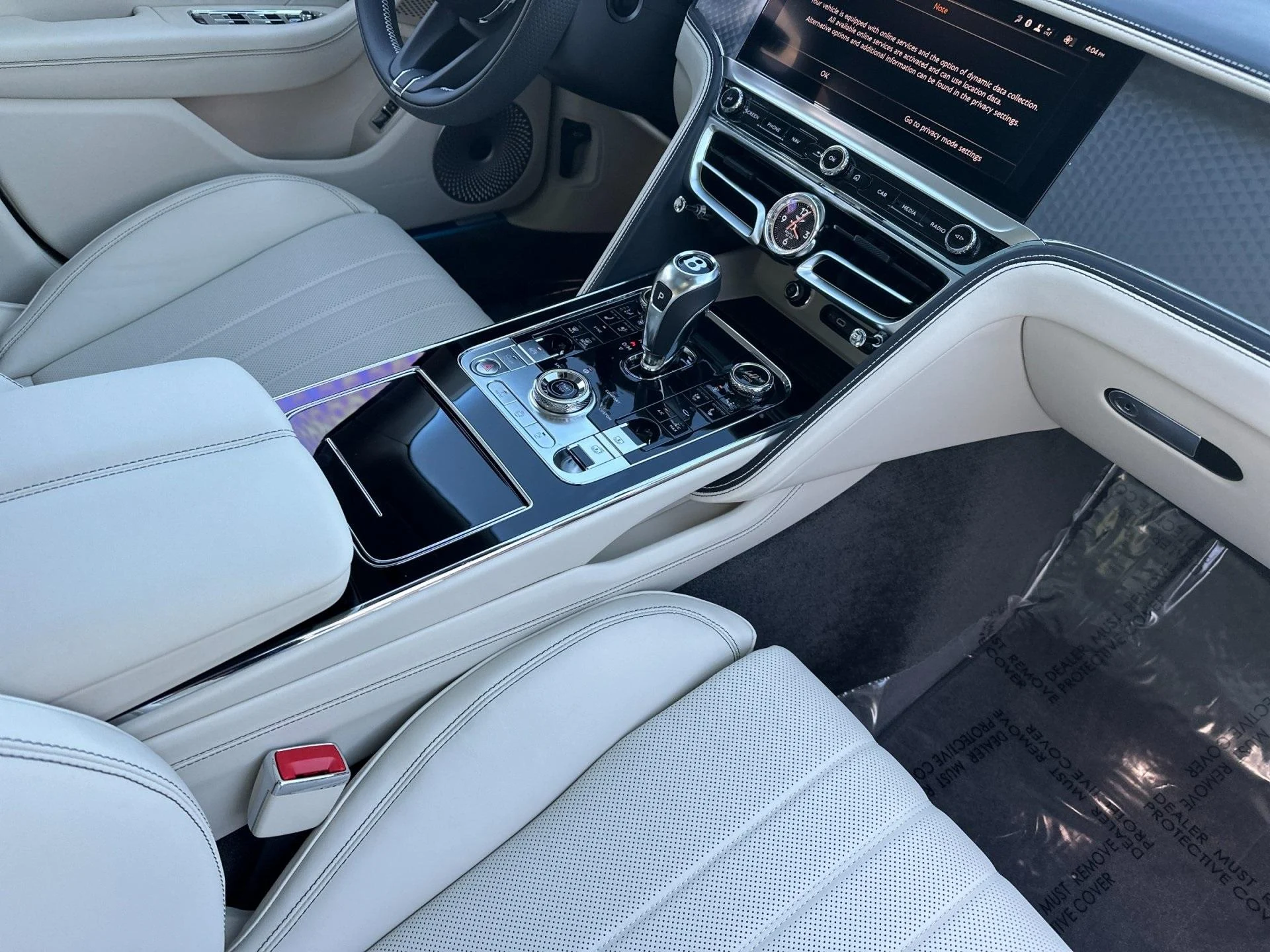 mph001_3926615332_New_2026_Bentley_Flying_Spur_1763565038_aeb6cdf7bf