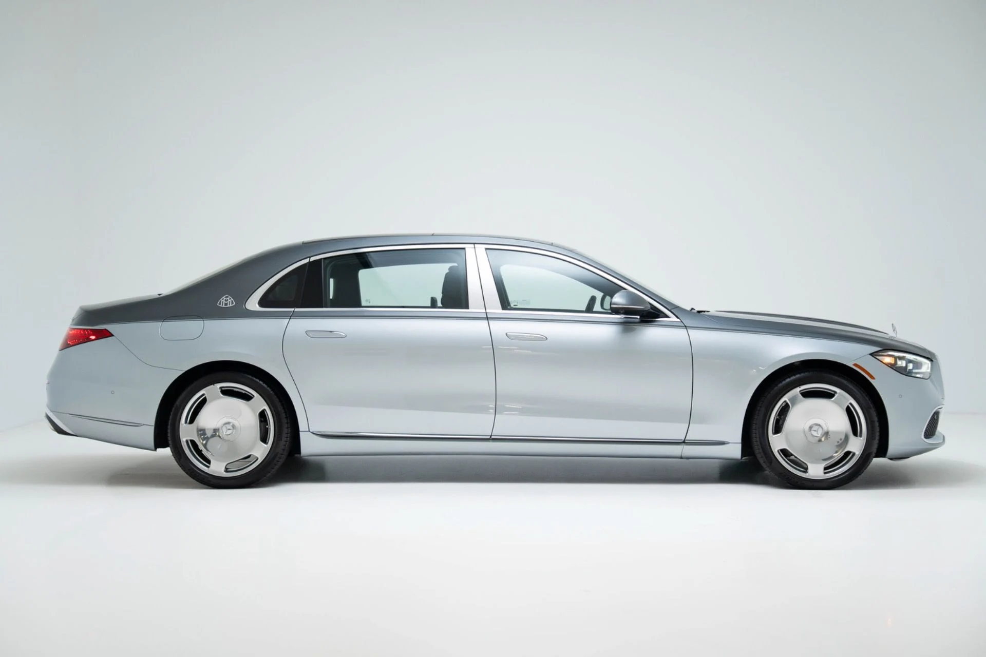 mph001_3936623030_Used_2024_Mercedes_Benz_S_Class_Maybach_S_580_1782155449_9fc59a4905
