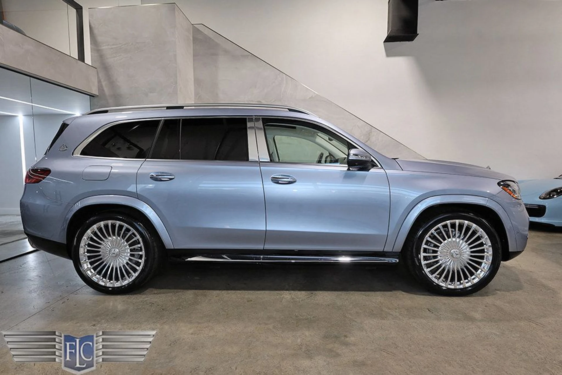 mph001_3943942211_used_2025_mercedes_benz_gls_maybachgls6004maticsuv_6305_23033193_2_1024_c4a8244011