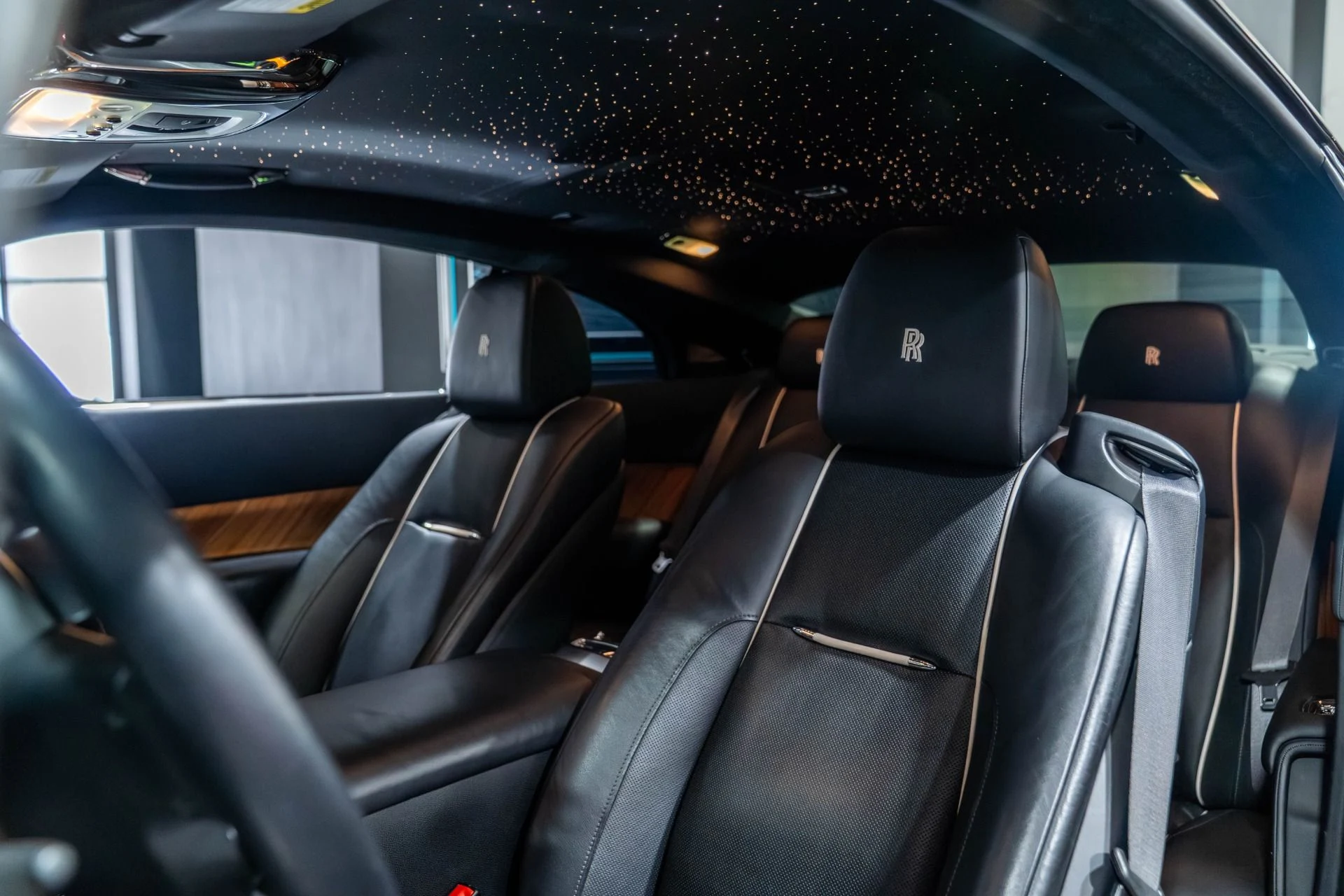 mph001_3949563000_Used_2014_Rolls_Royce_Wraith_360000_MSRP_Starlight_Headliner_24_Wheels_1765746273_080476b680