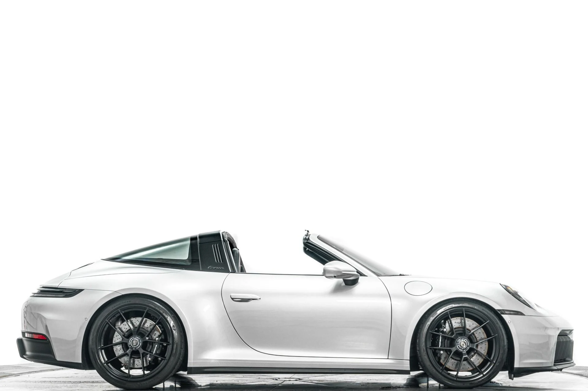 mph001_395313398_Used_2025_Porsche_911_Targa_4_GTS_1783373195_248d56c044