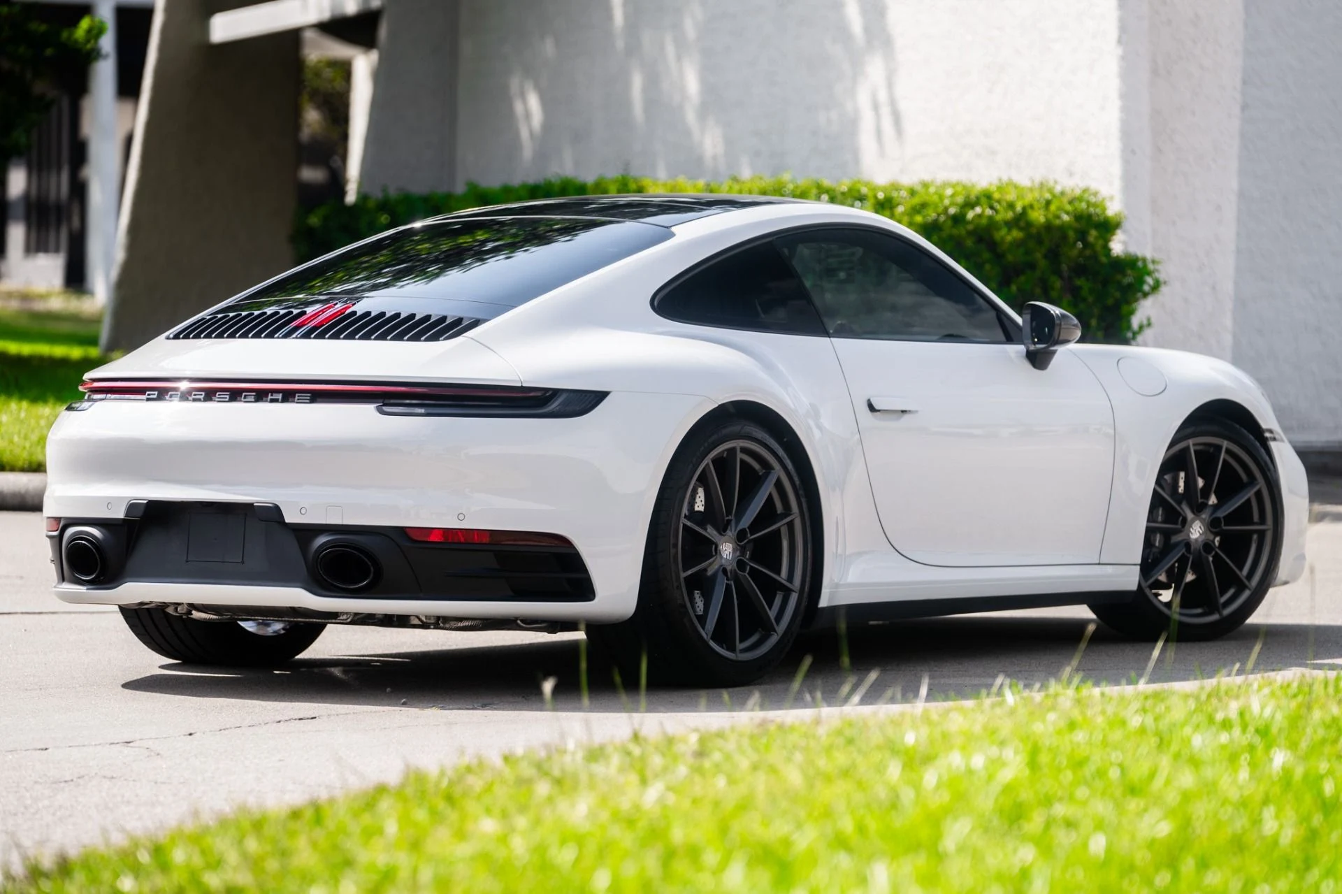 mph001_3953500139_Used_2024_Porsche_911_Carrera_T_1759353341_21c7238a02