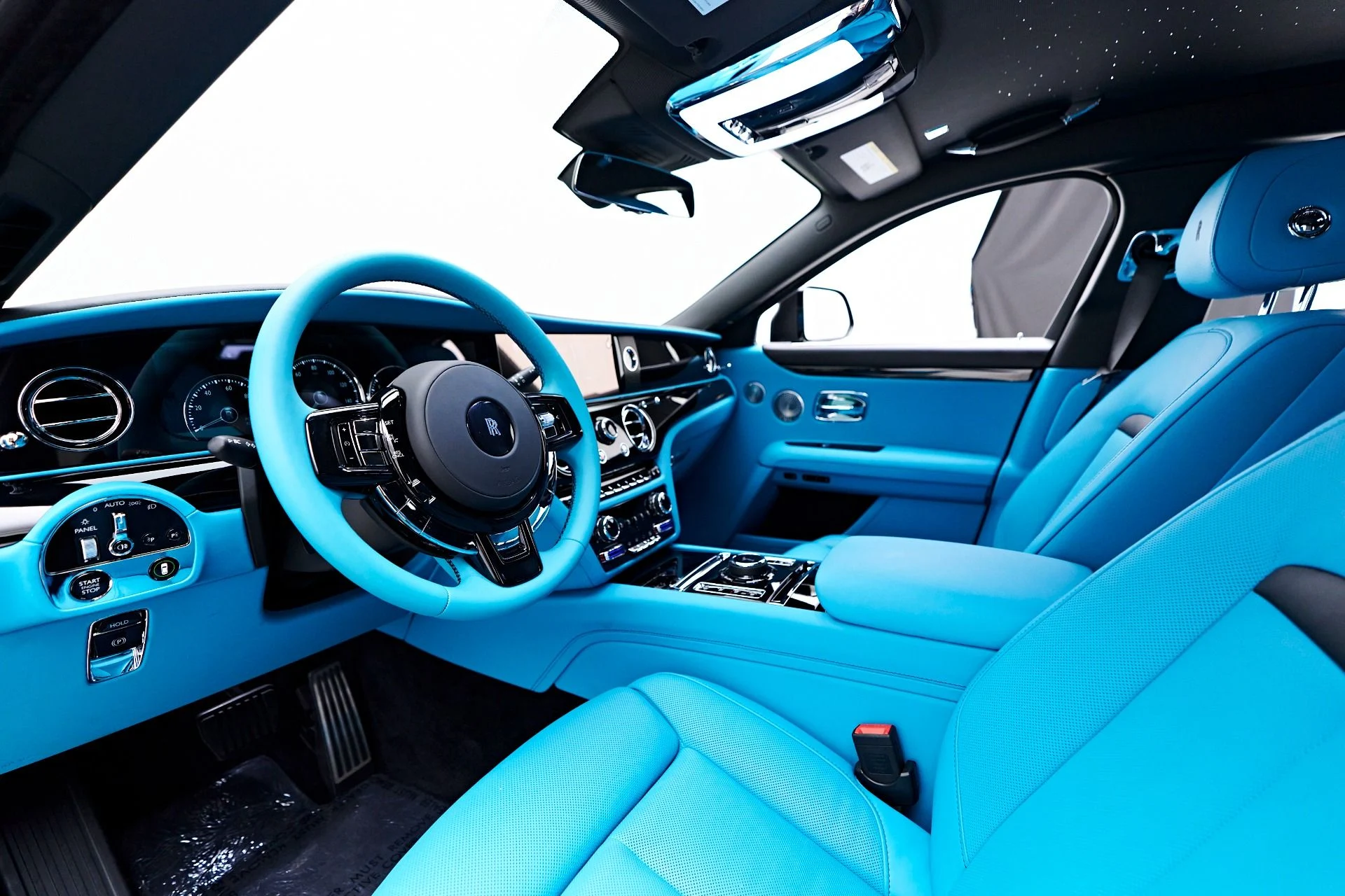 mph001_3954364815_Used_2024_Rolls_Royce_Ghost_Base_1755131971_ad032e43cb