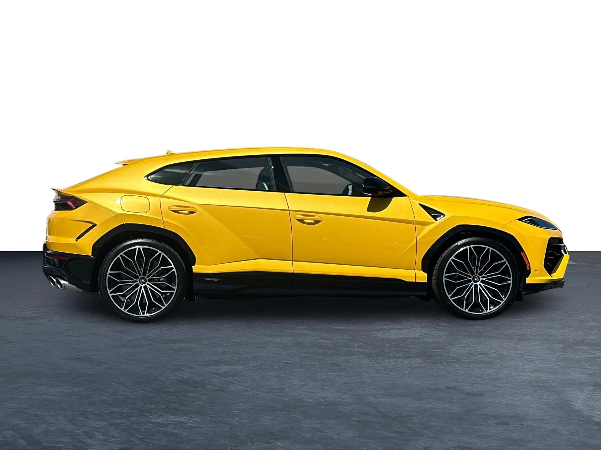 mph001_395913273_New_2025_Lamborghini_Urus_SE_1777105872_e682b5c9a3