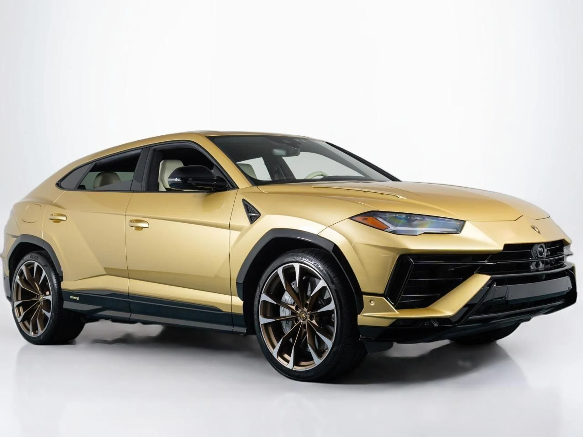 mph001_3964542970_Used_2023_Lamborghini_Urus_S_1785169230_ab4f3b8c96