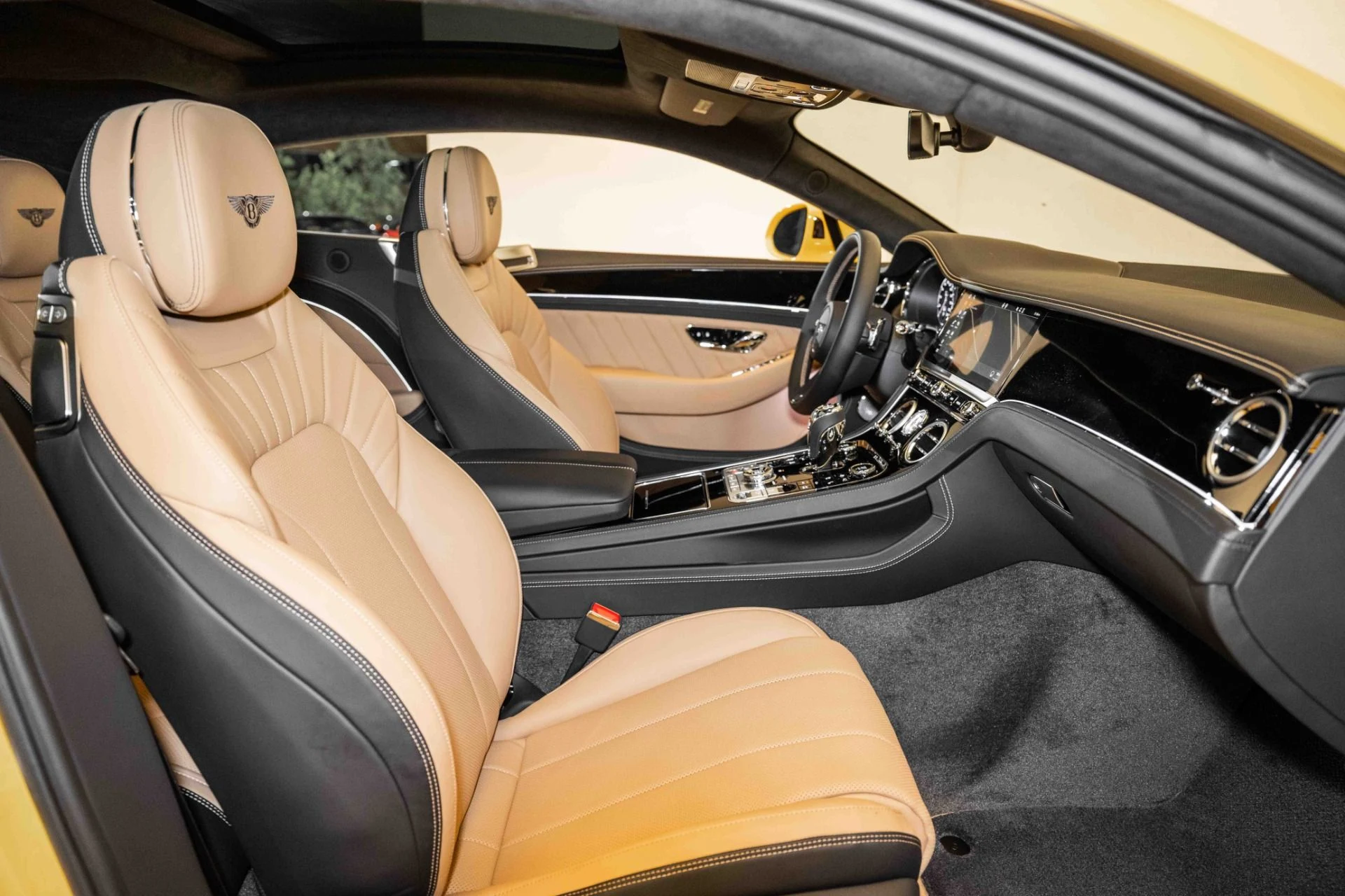 mph001_3979761676_Used_2024_Bentley_Continental_GT_Edition_8_1720282955_c97c7c9b37