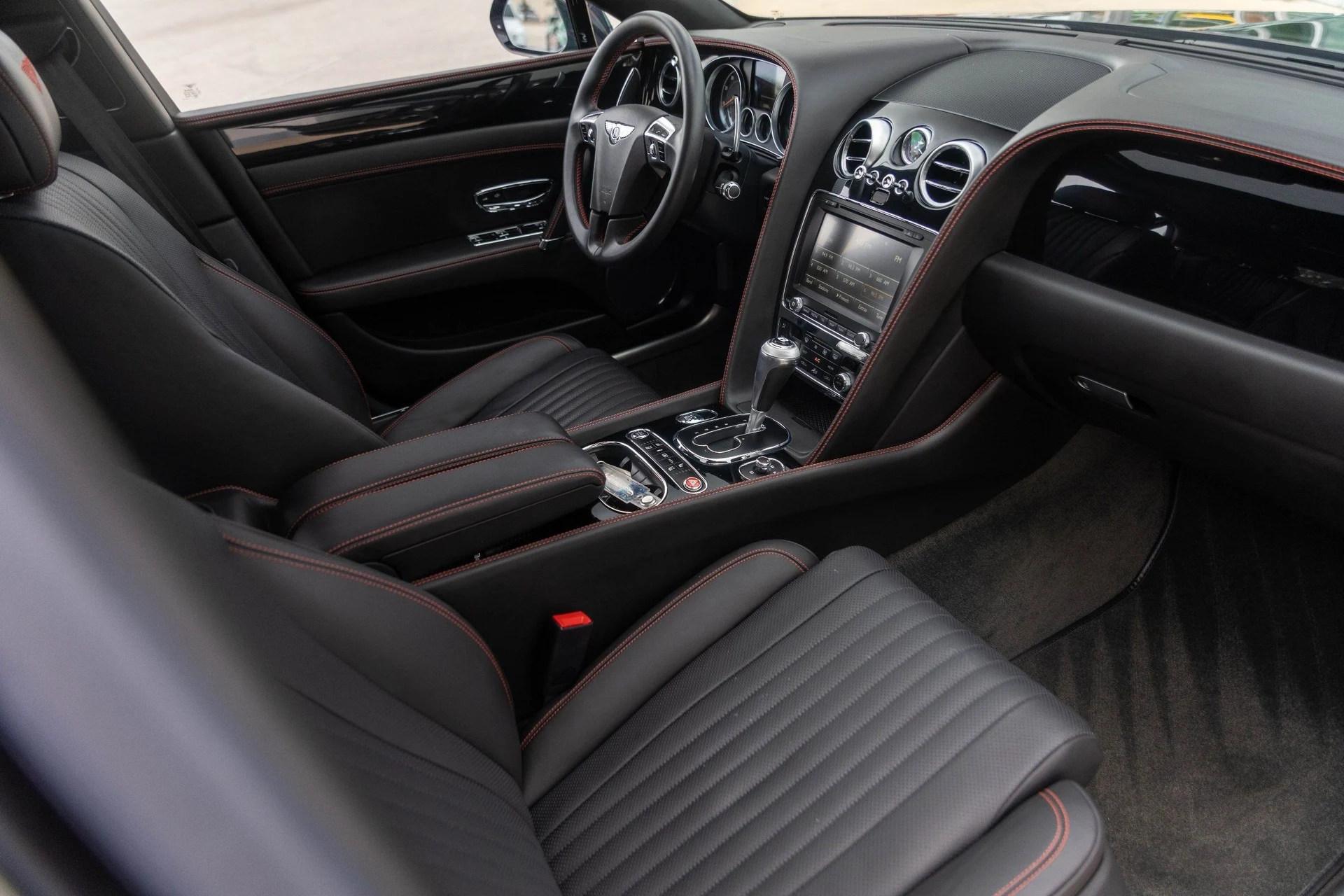 mph001_3985872833_Hi_Tech_Luxury_Imports_LLC_SCBEH_9_ZA_7_JC_069270_image_1_6ac8254273