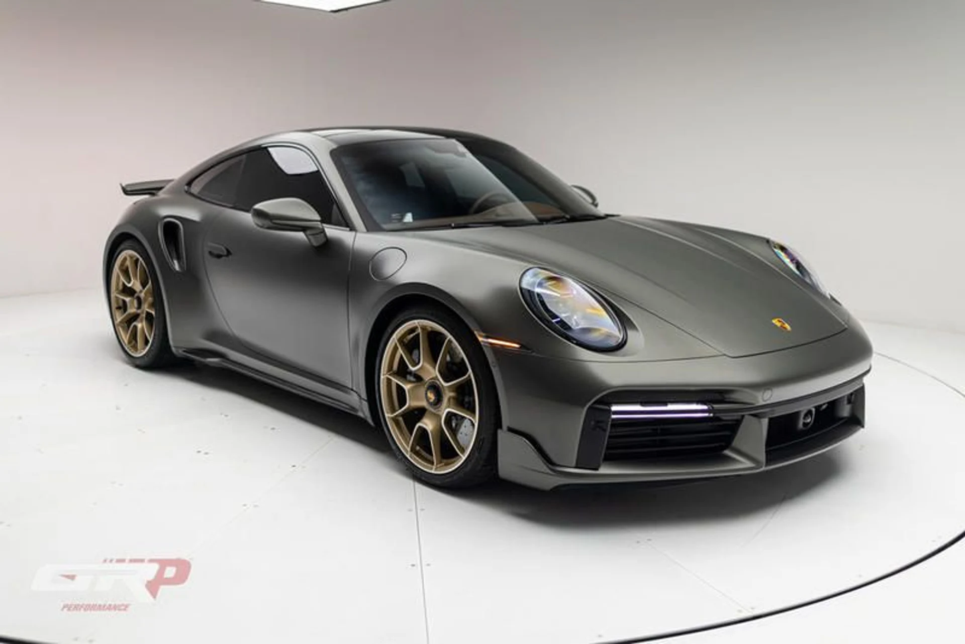 mph001_3988775097_B952_B883_6_B19_436_C_9040_CFCF_45_CF_74_C2_0b4e2872ca