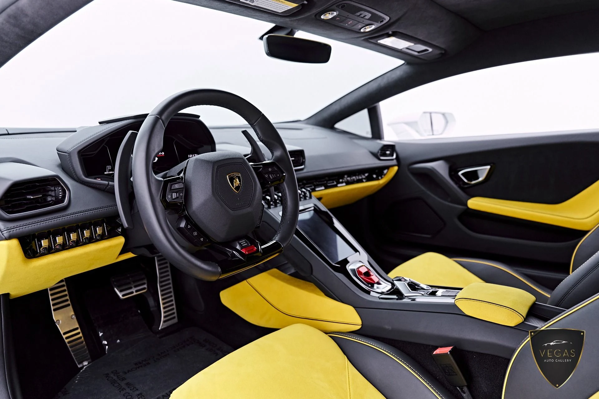 mph001_3989970914_Used_2022_Lamborghini_Huracan_EVO_Base_1782344242_a638f76a64