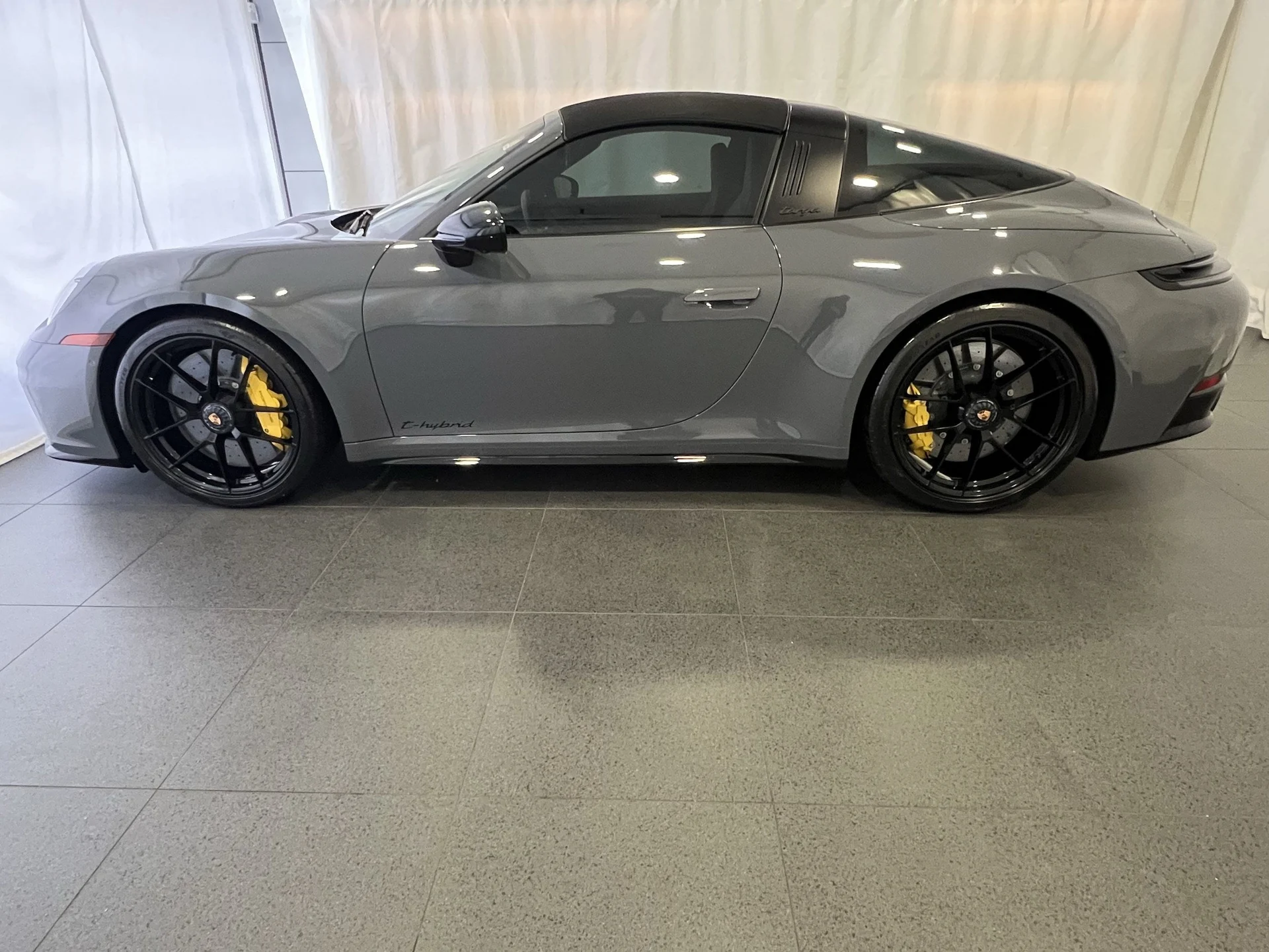 mph001_4006778067_97dd570f5cafd1c4465ee476e572664bx_ca8b3553f4