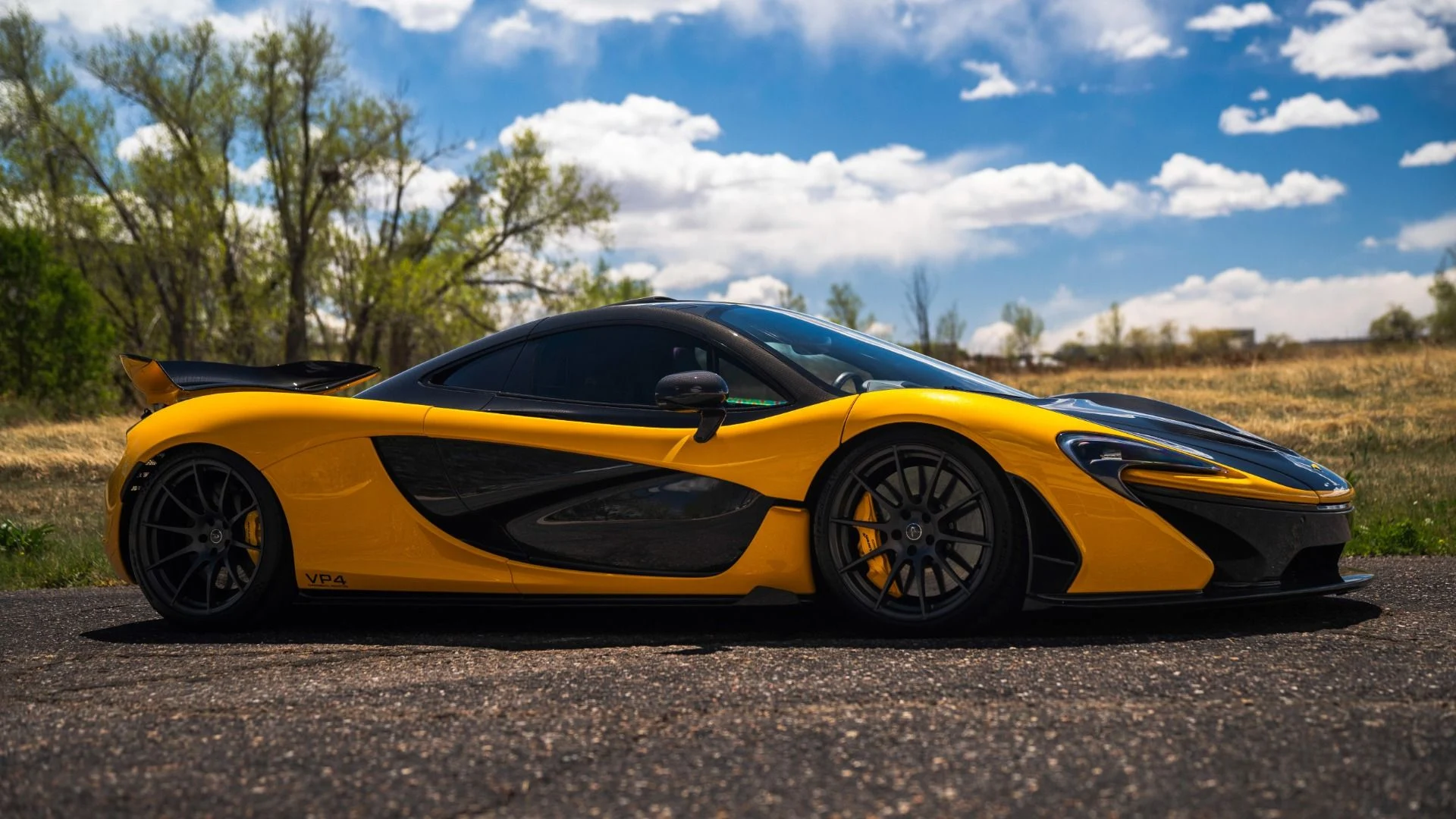 mph001_4007267139_Used_2013_Mc_Laren_P1_Coupe_1779235071_716e957f9b