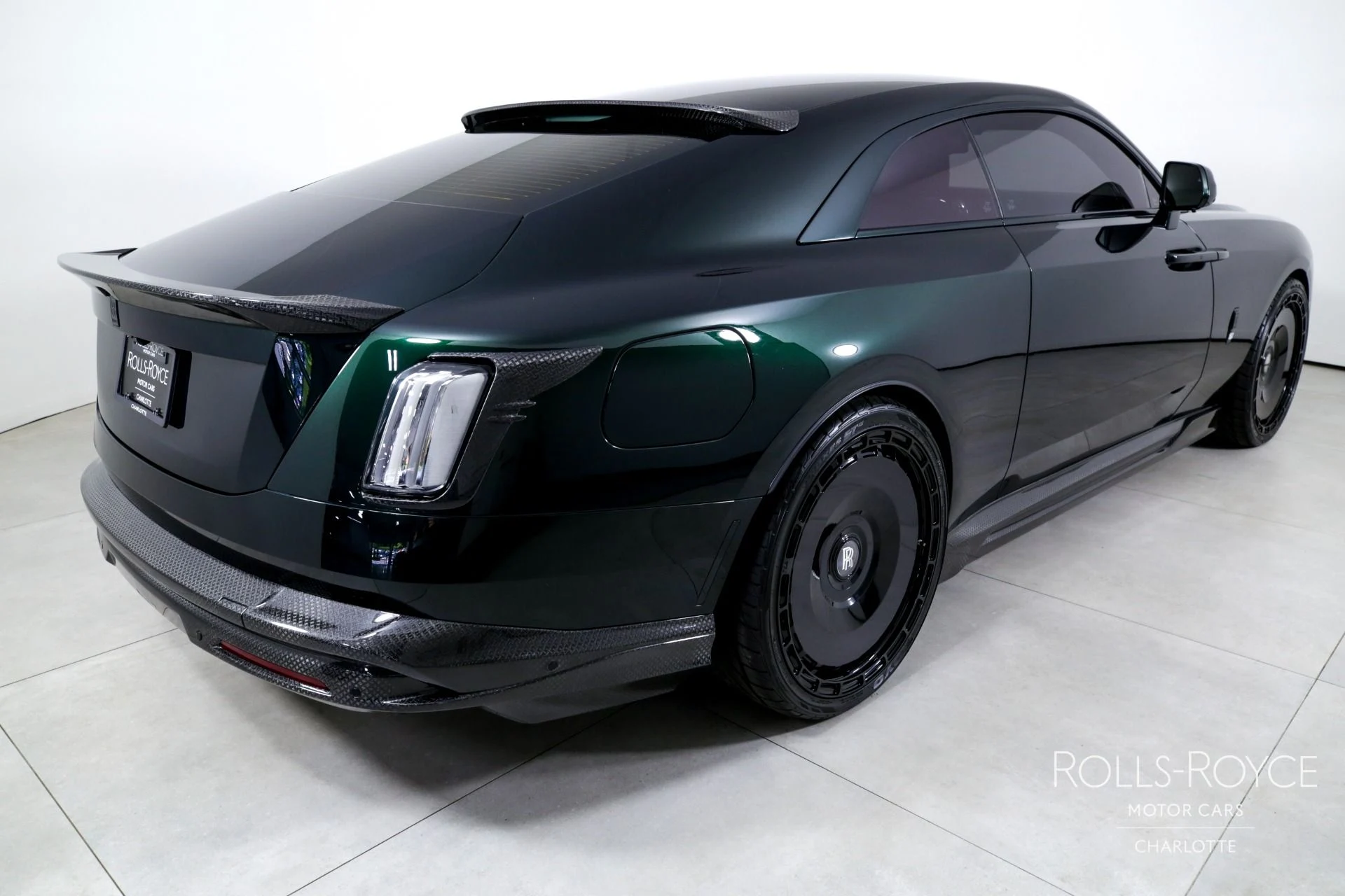 mph001_400730906_Used_2024_Rolls_Royce_Spectre_1744988353_60e8316eee