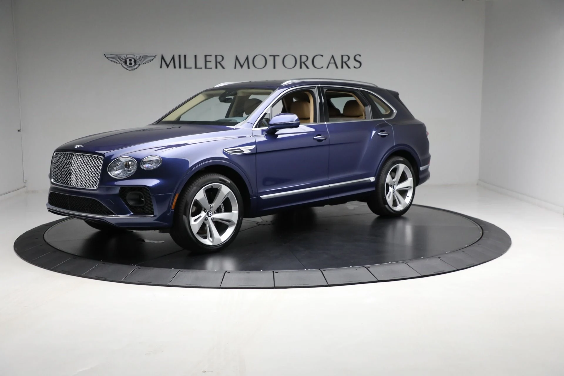 mph001_4009795852_Used_2023_Bentley_Bentayga_V8_d66ff08dd6