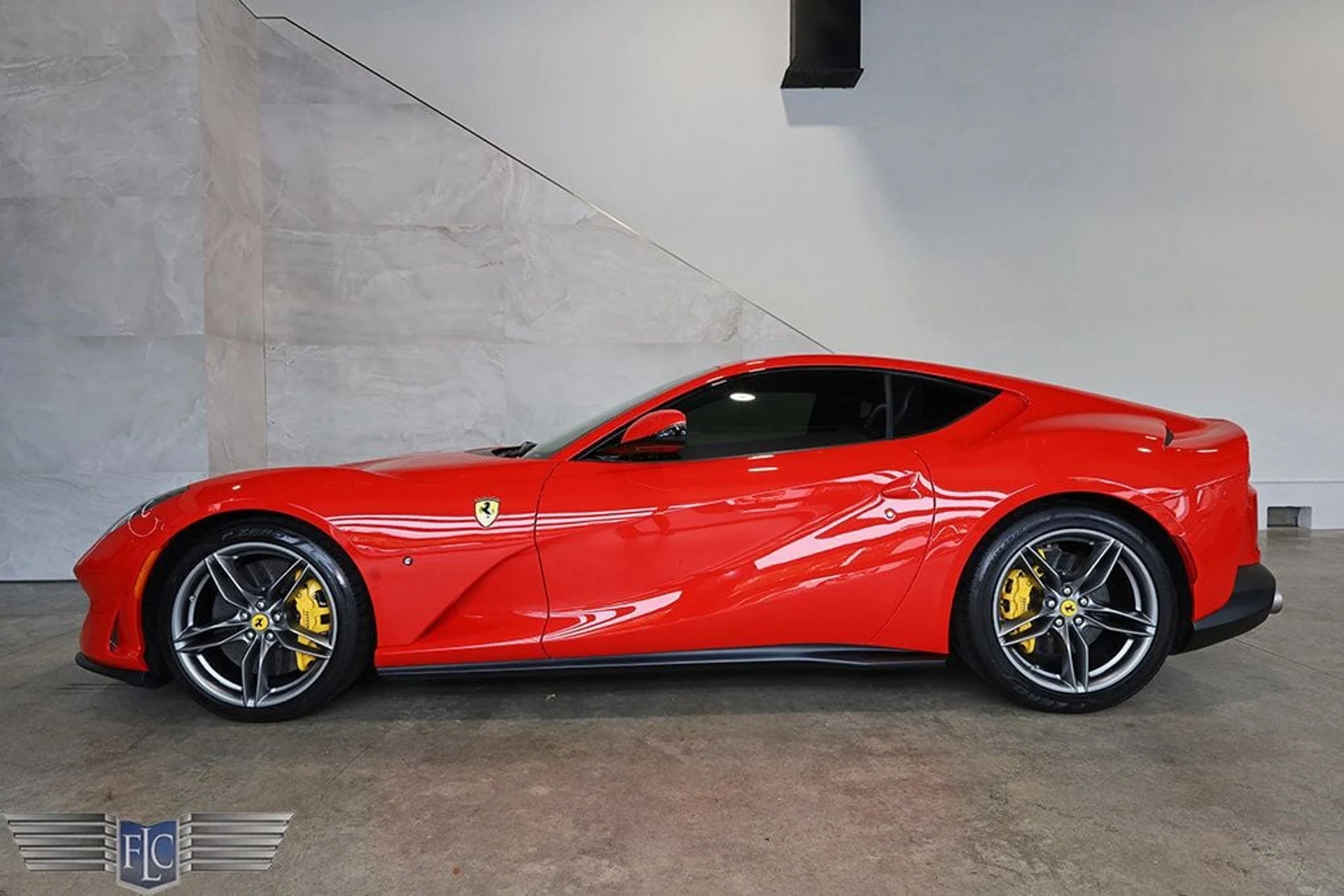 mph001_4024348378_used_2019_ferrari_812_superfast_coupe_9689_22861253_2_1024_eb77c41607