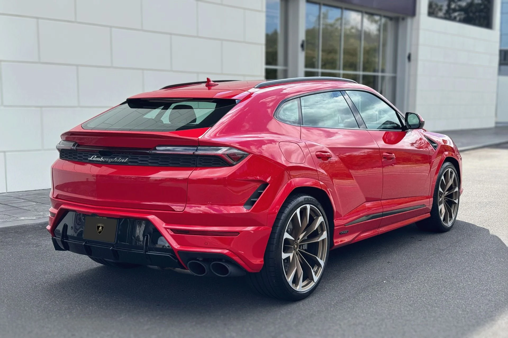mph001_4025292588_New_2025_Lamborghini_Urus_SE_1756989361_efbabb8a77