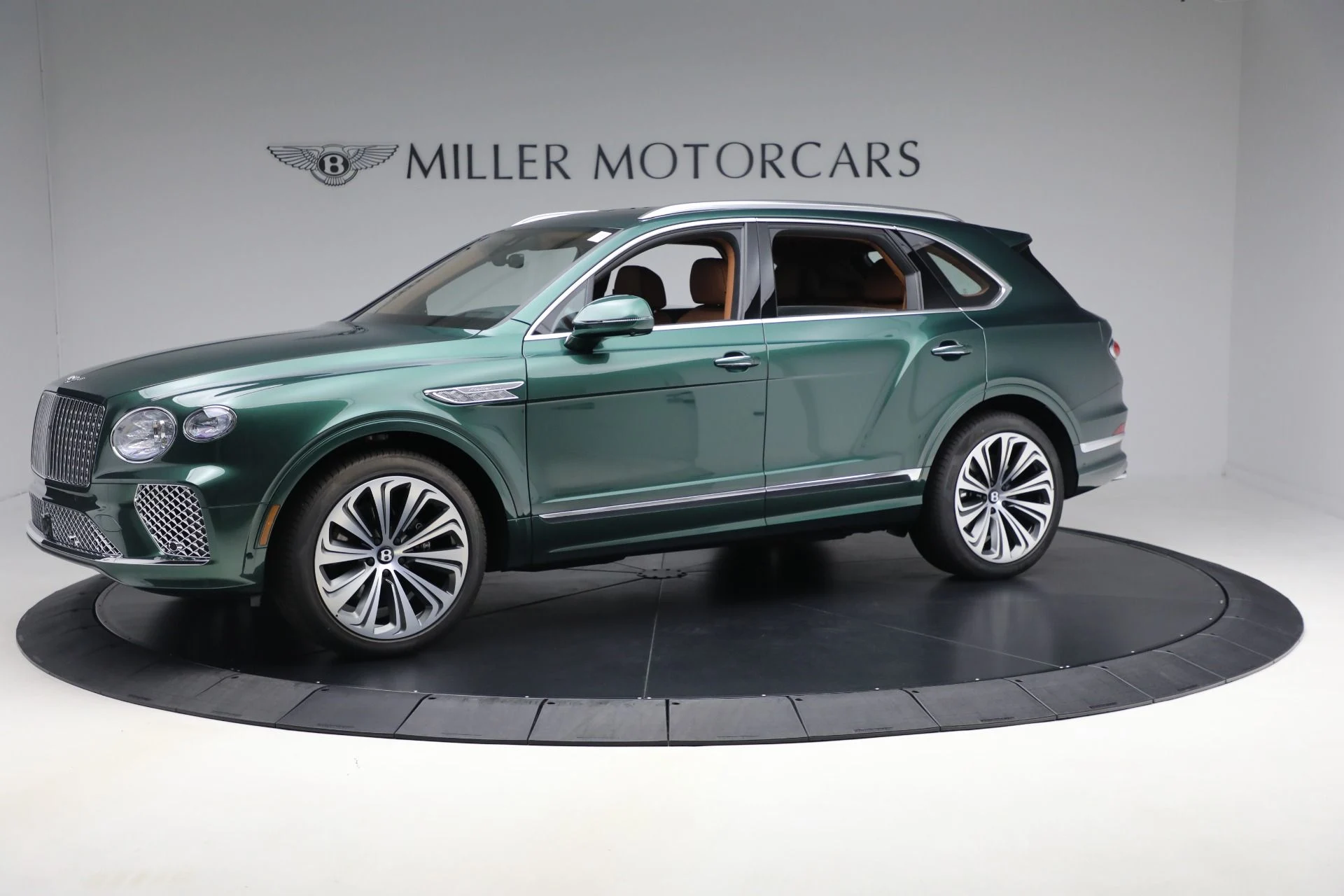 mph001_4032570640_New_2025_Bentley_Bentayga_Atelier_V8_8164a6fee3