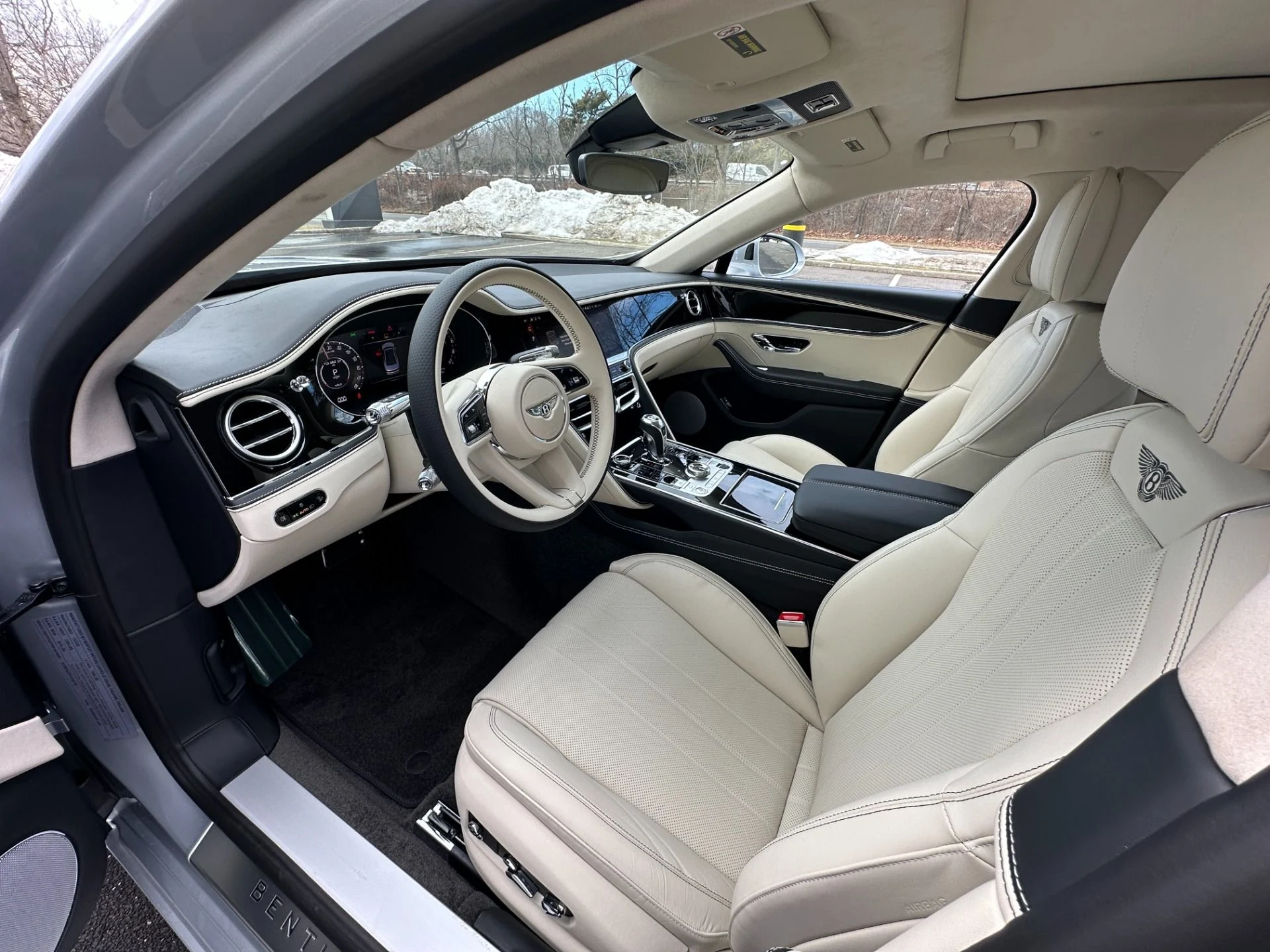mph001_4037215066_Used_2026_Bentley_Flying_Spur_1784742207_2249379f66