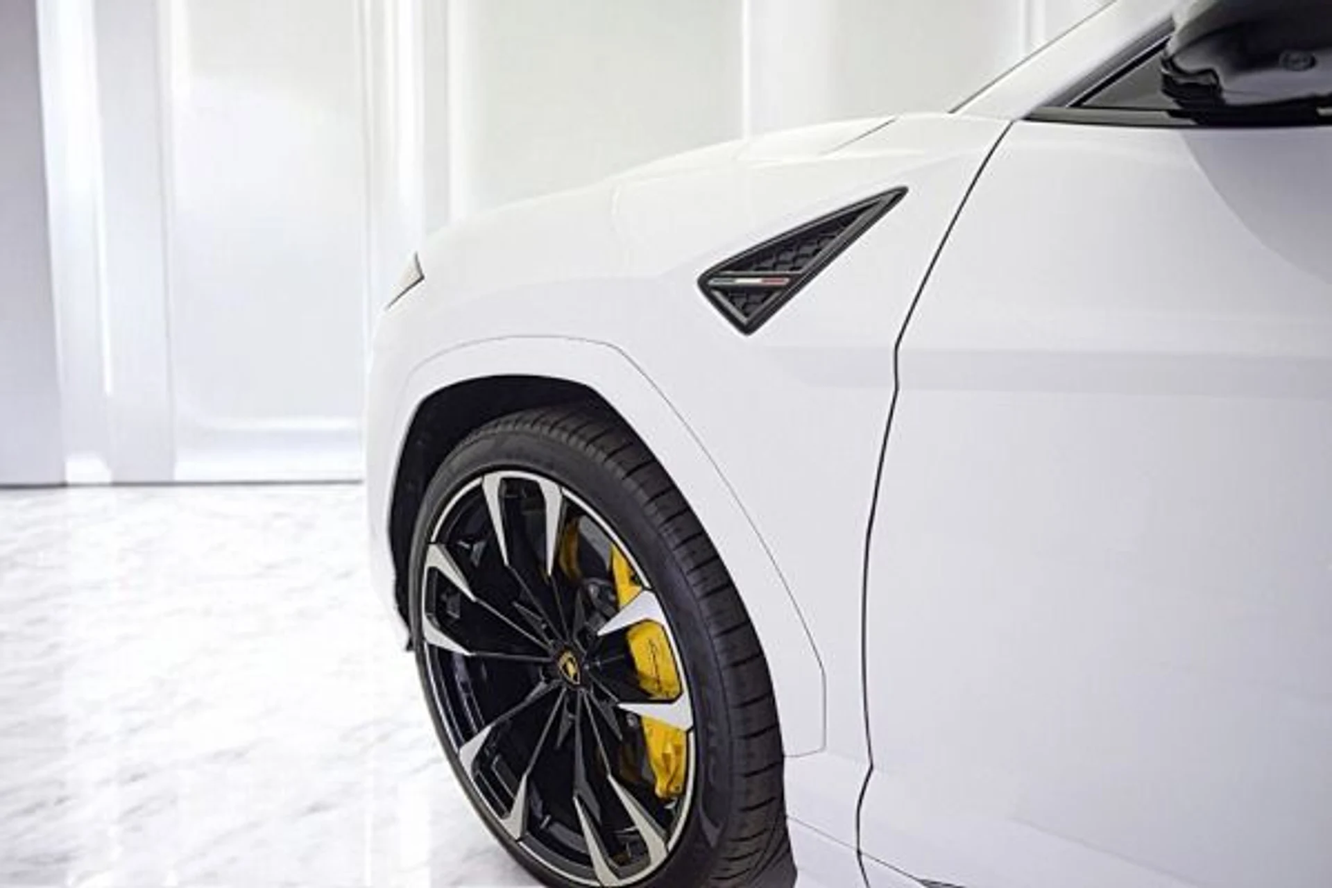 mph001_4040038769_Used_2022_Lamborghini_Urus_SELEZIONE_PRE_OWNED_CERTIFIED_d86909e021