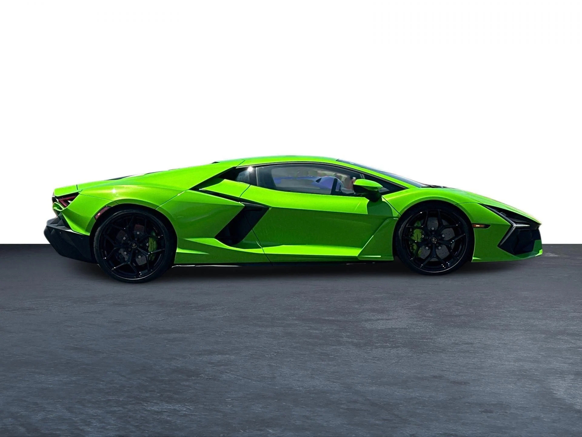 mph001_4043764923_New_2026_Lamborghini_Revuelto_Coupe_1781861192_23b71254d4
