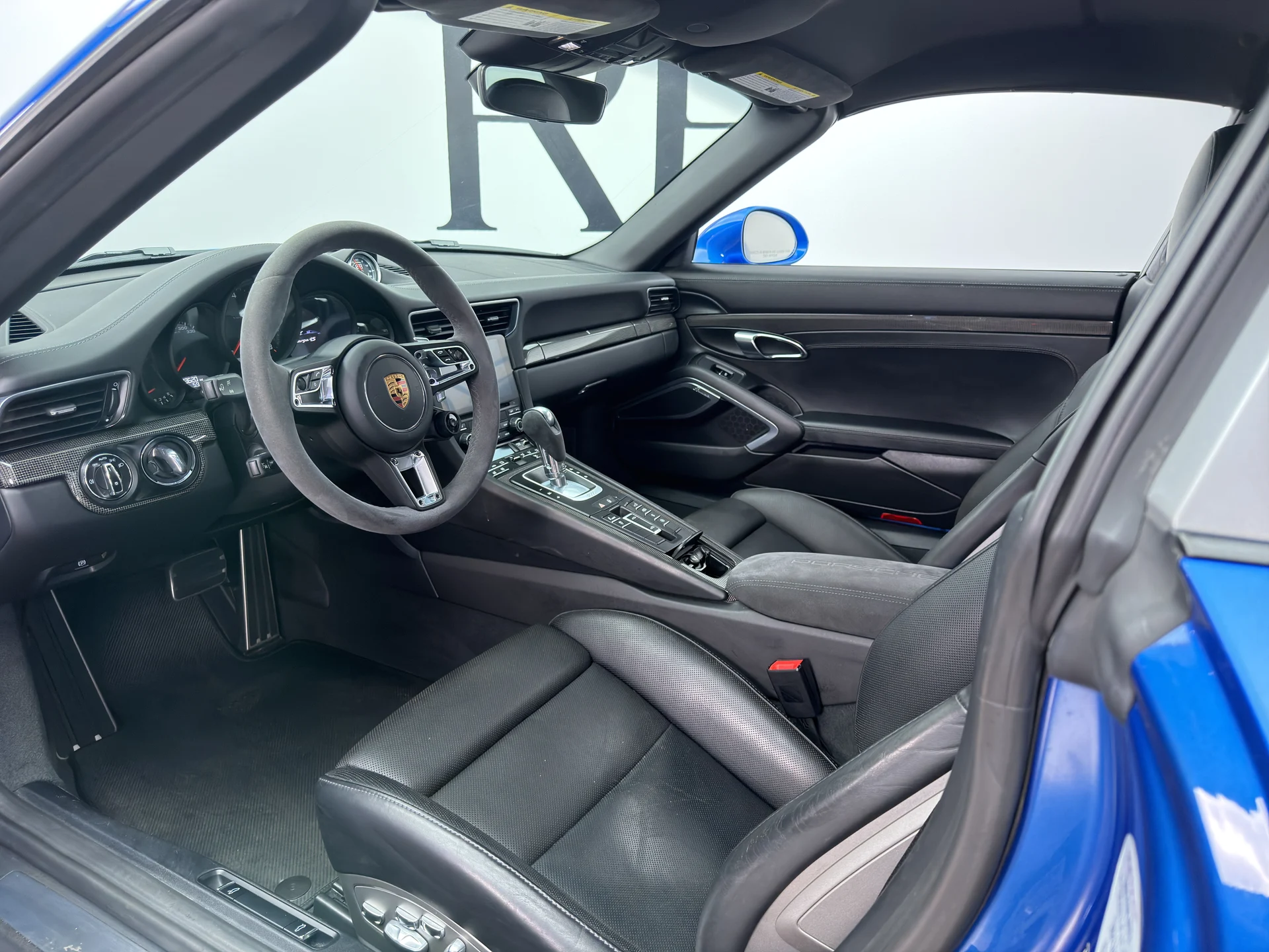 mph001_4045225058_RPA_3948_interior_003_b9bb1885d6