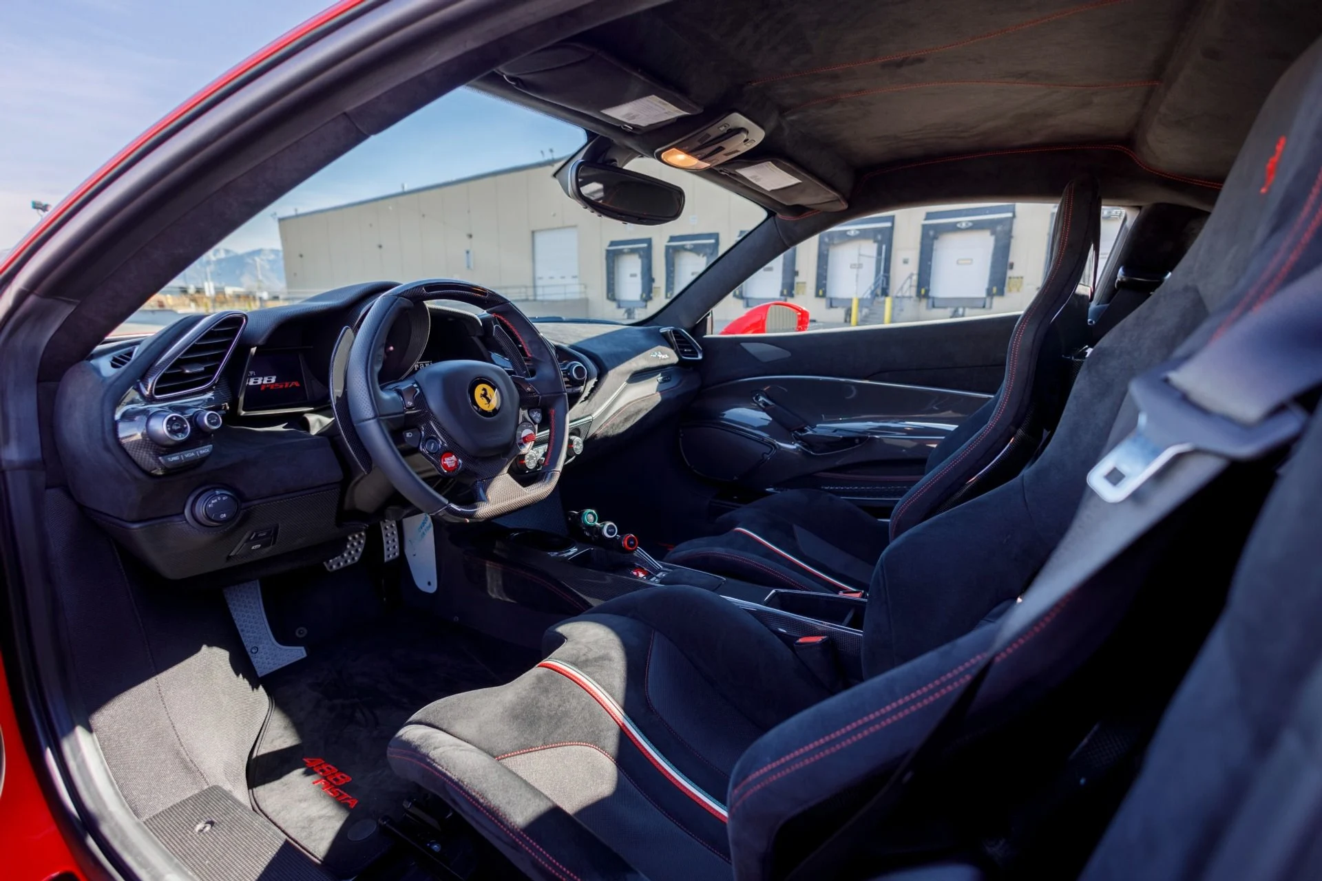 mph001_404704915_Used_2020_Ferrari_488_Pista_1765914948_d2c8223fbd