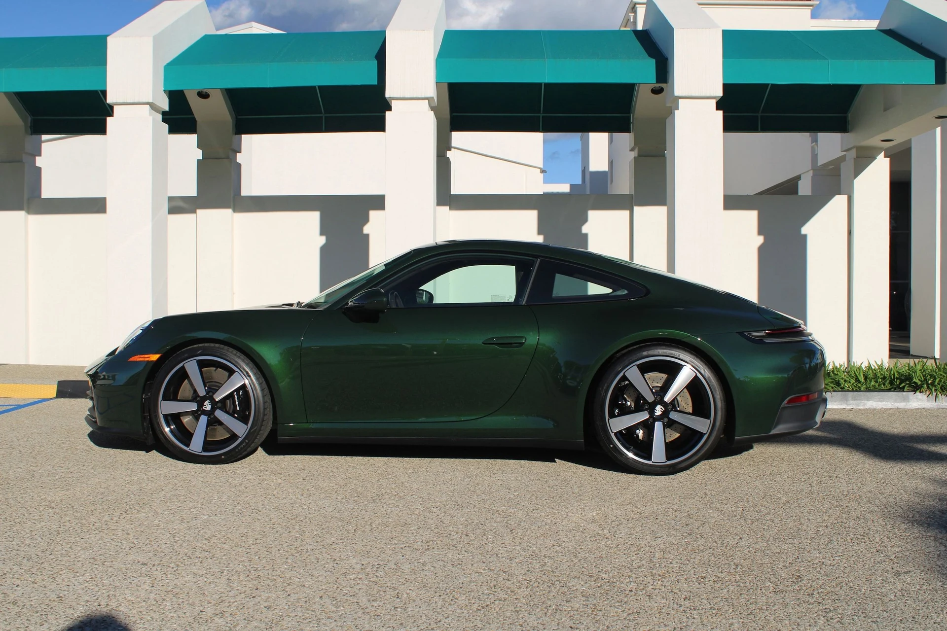 mph001_406044401_45e9687fea1d9801d626e3c2aad6f59ax_3a118e1d9a